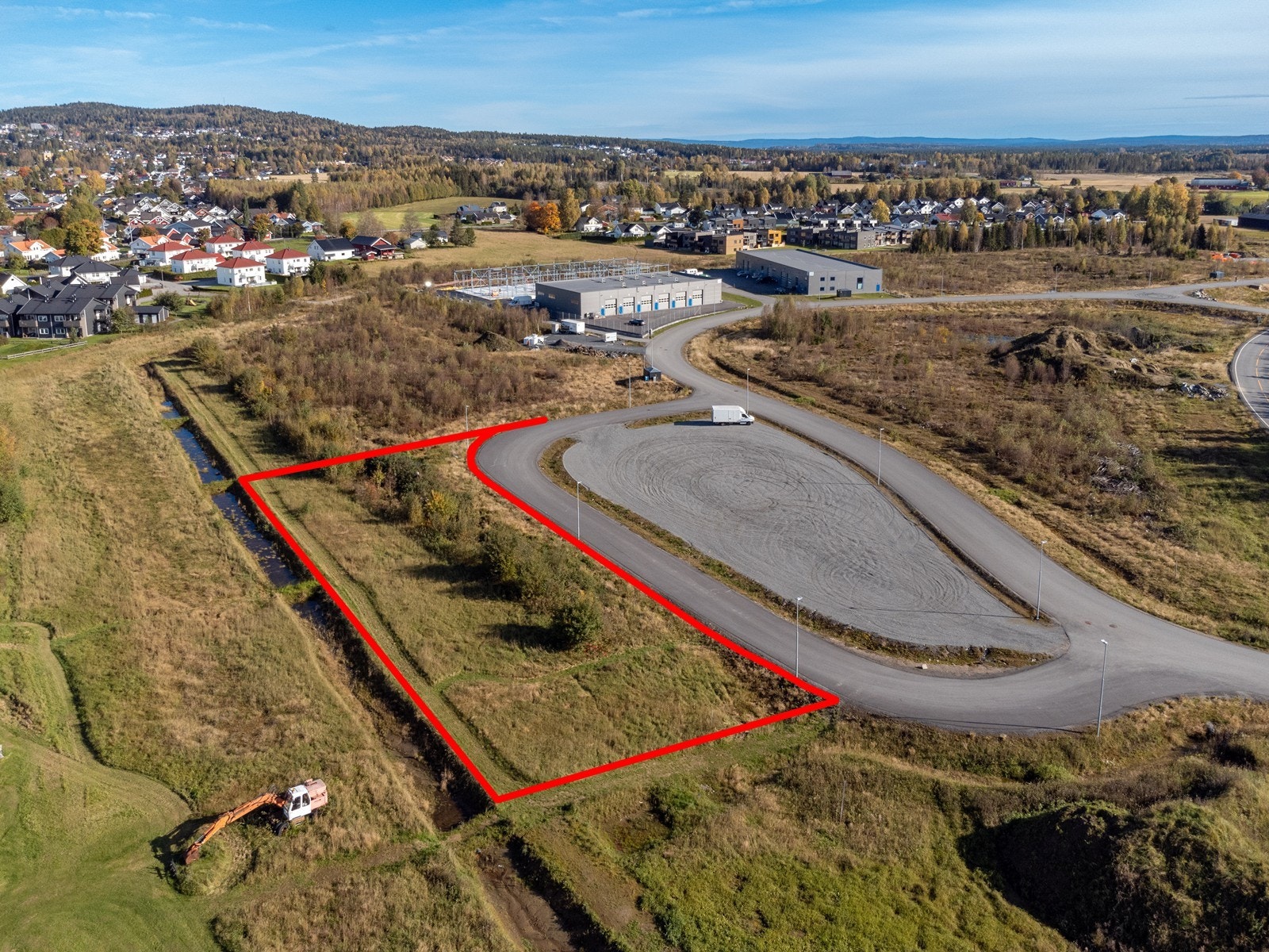 Velkommen til Holsletta 6 - En tomt til bevertning, herberge/motel. Galleribilde