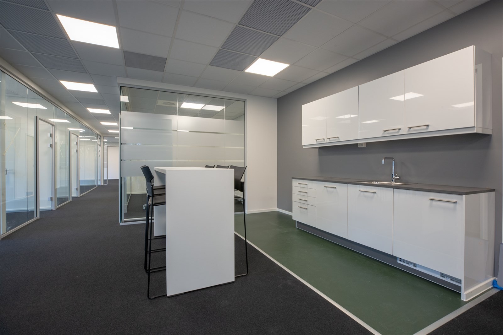 Felles kjøkken kontorfellesskap Galleribilde