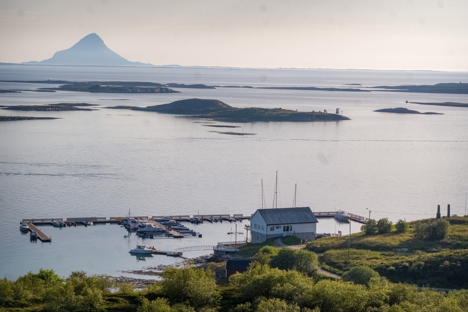 "Torshavn" med sin fantastiske beliggenhet. Galleribilde