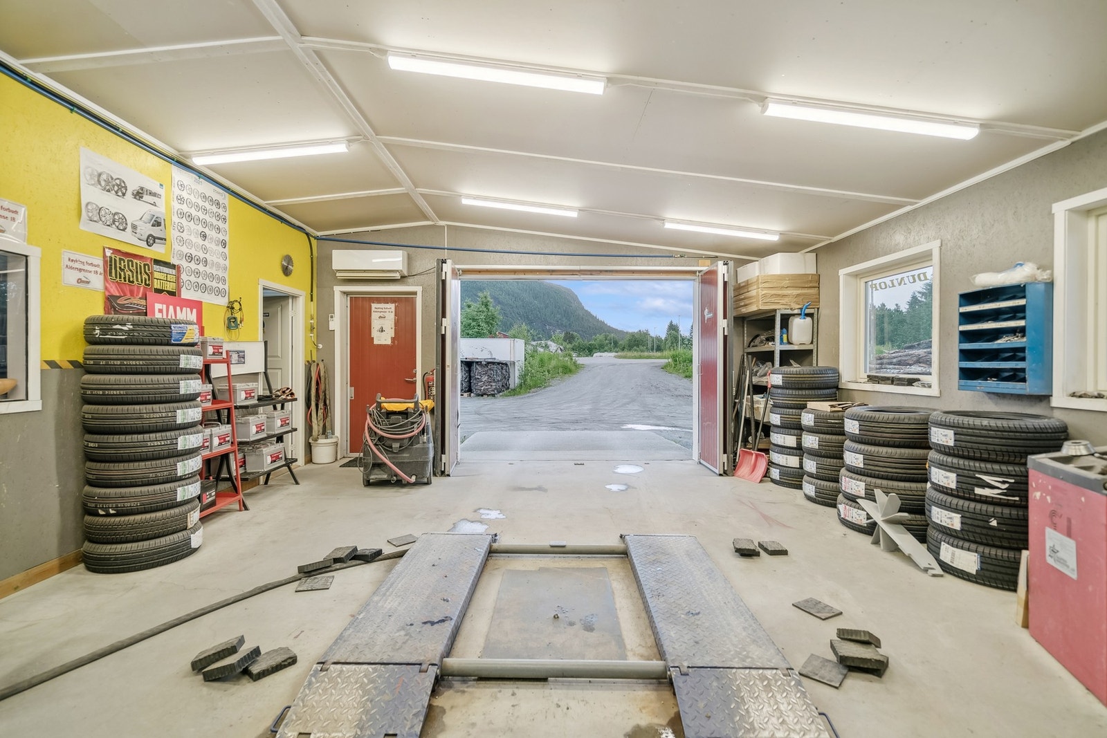 Garasje innvendig Galleribilde