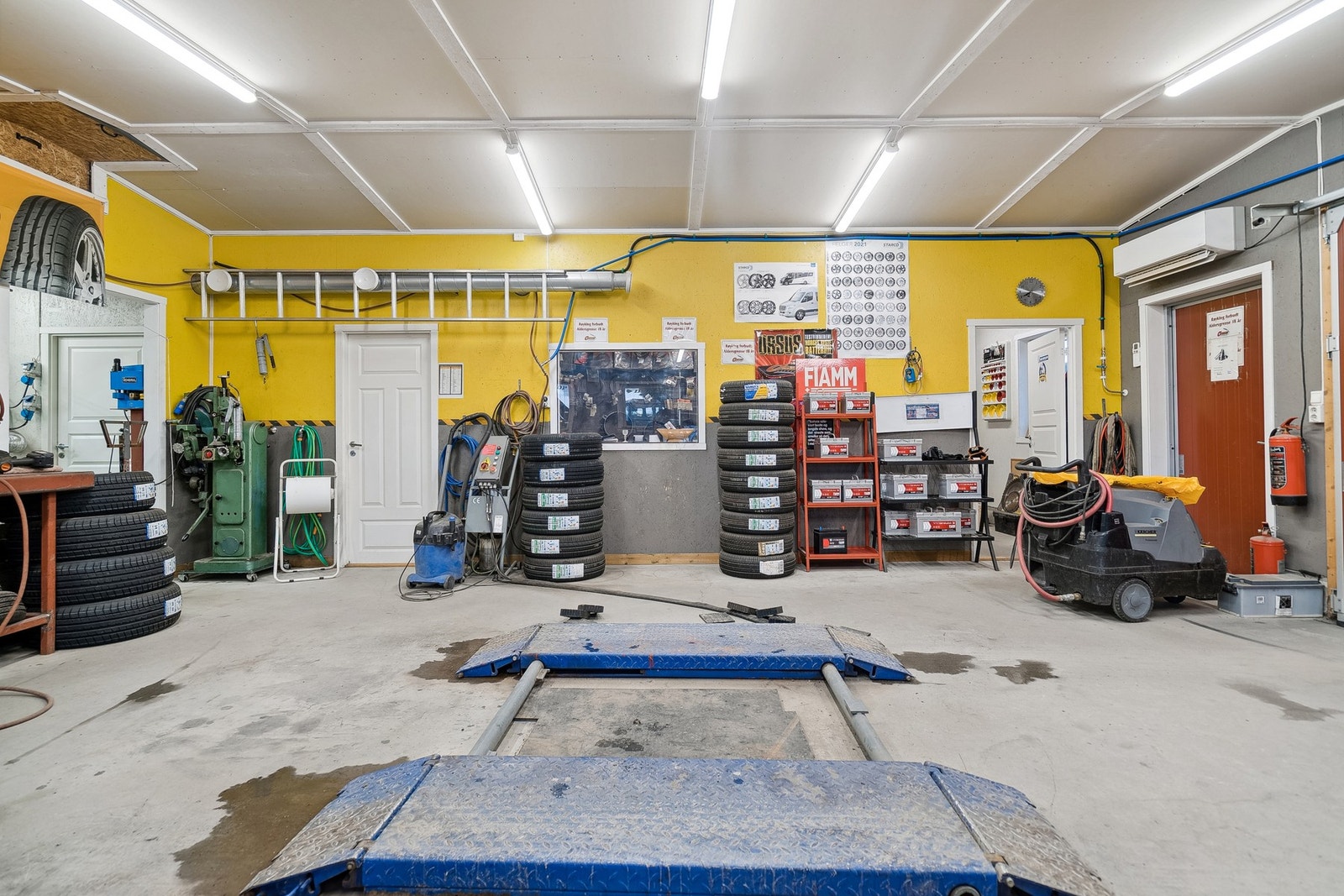 Garasje innvendig Galleribilde