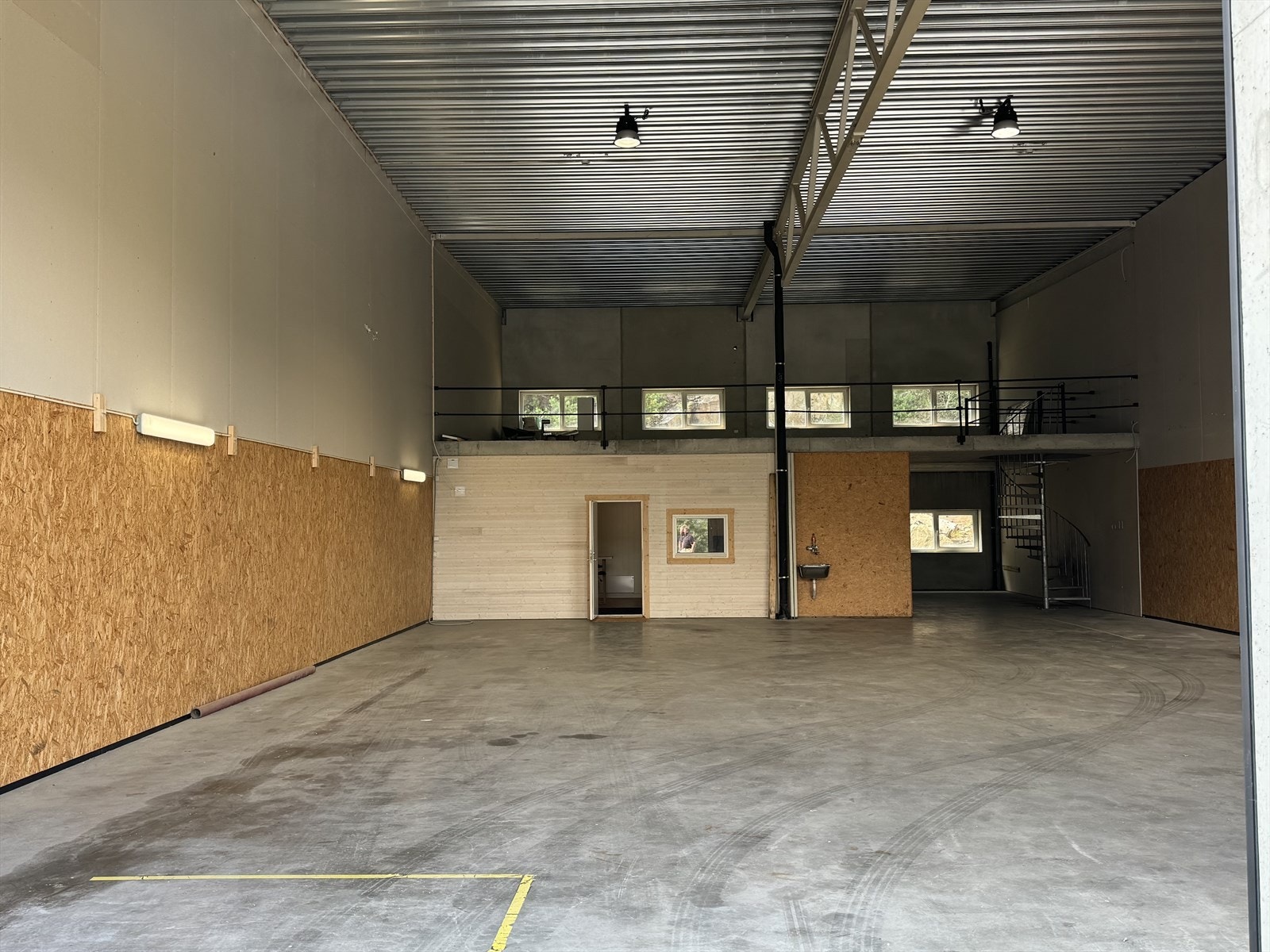 Bilde over 2 seksjoner. Galleribilde