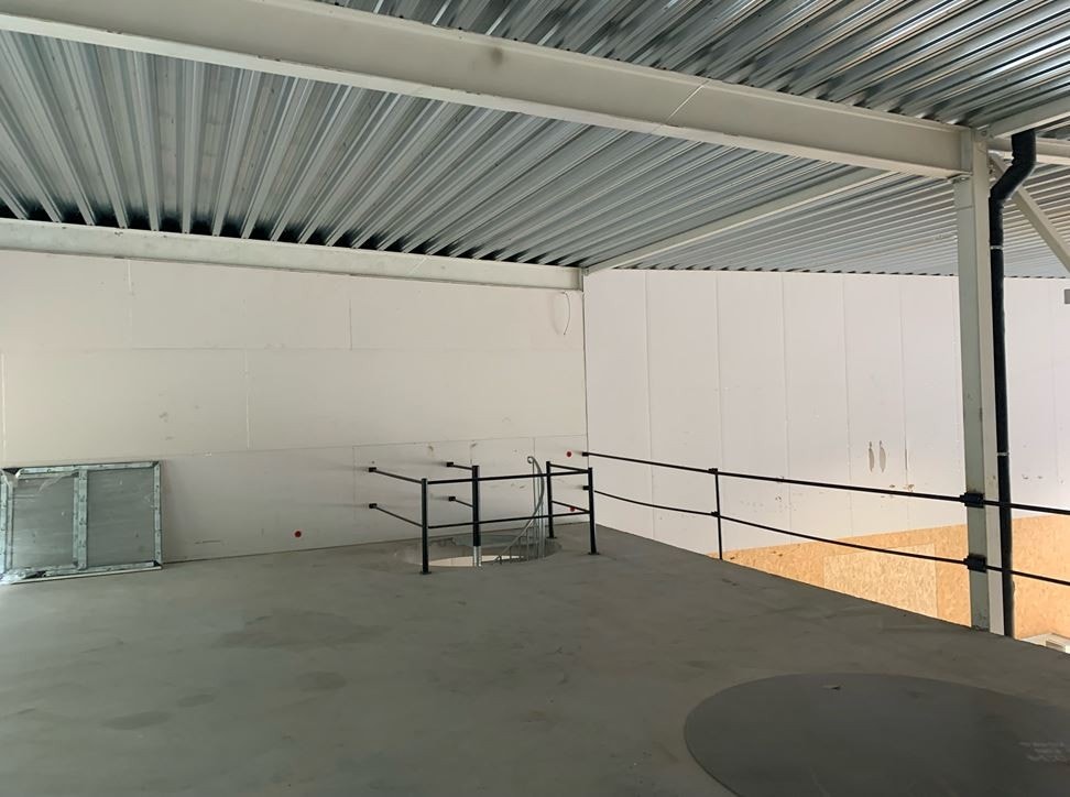 Mesanin kan f.eks. benyttes som kontor og garderobe Galleribilde