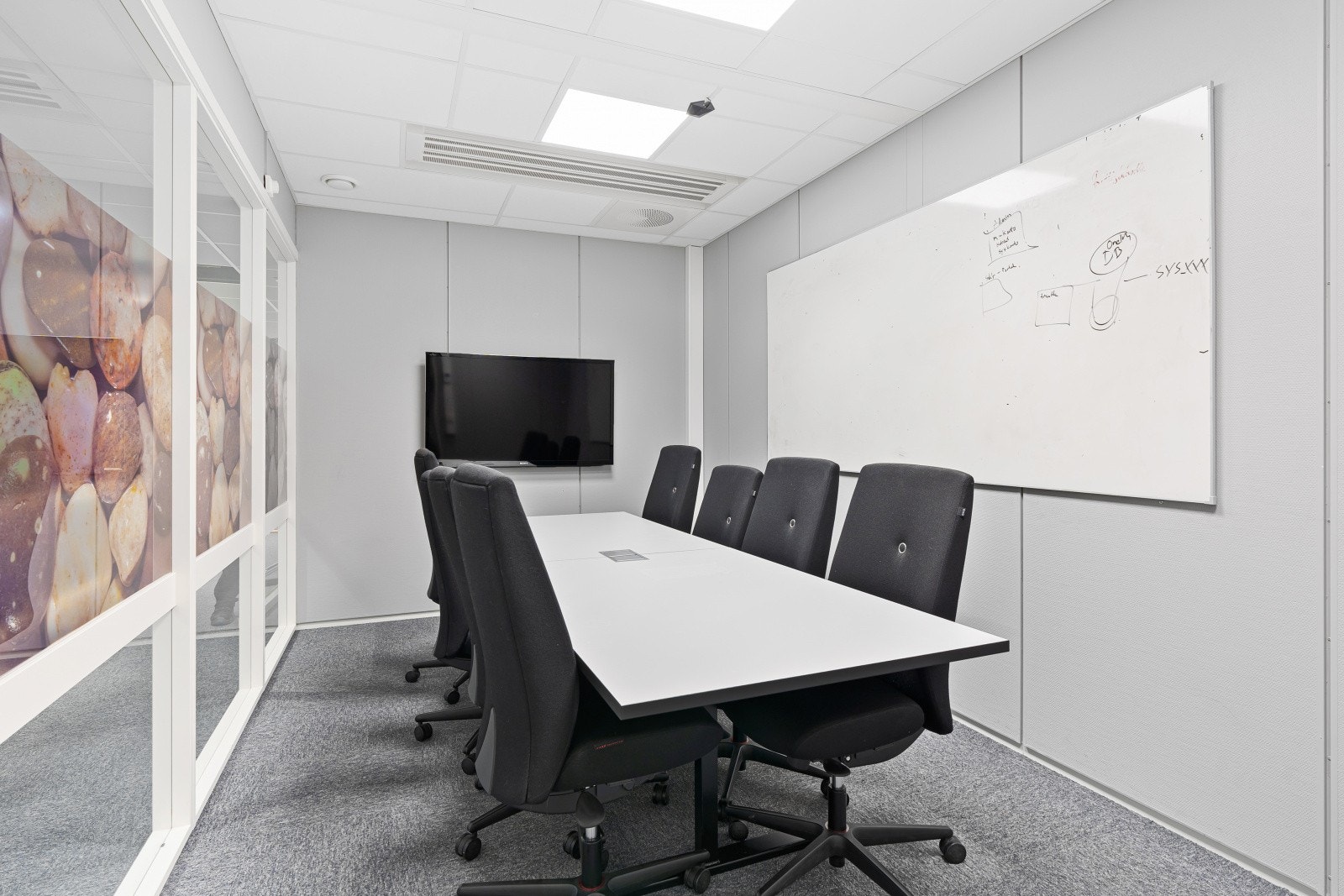 samme møterom sett fra innsiden Galleribilde