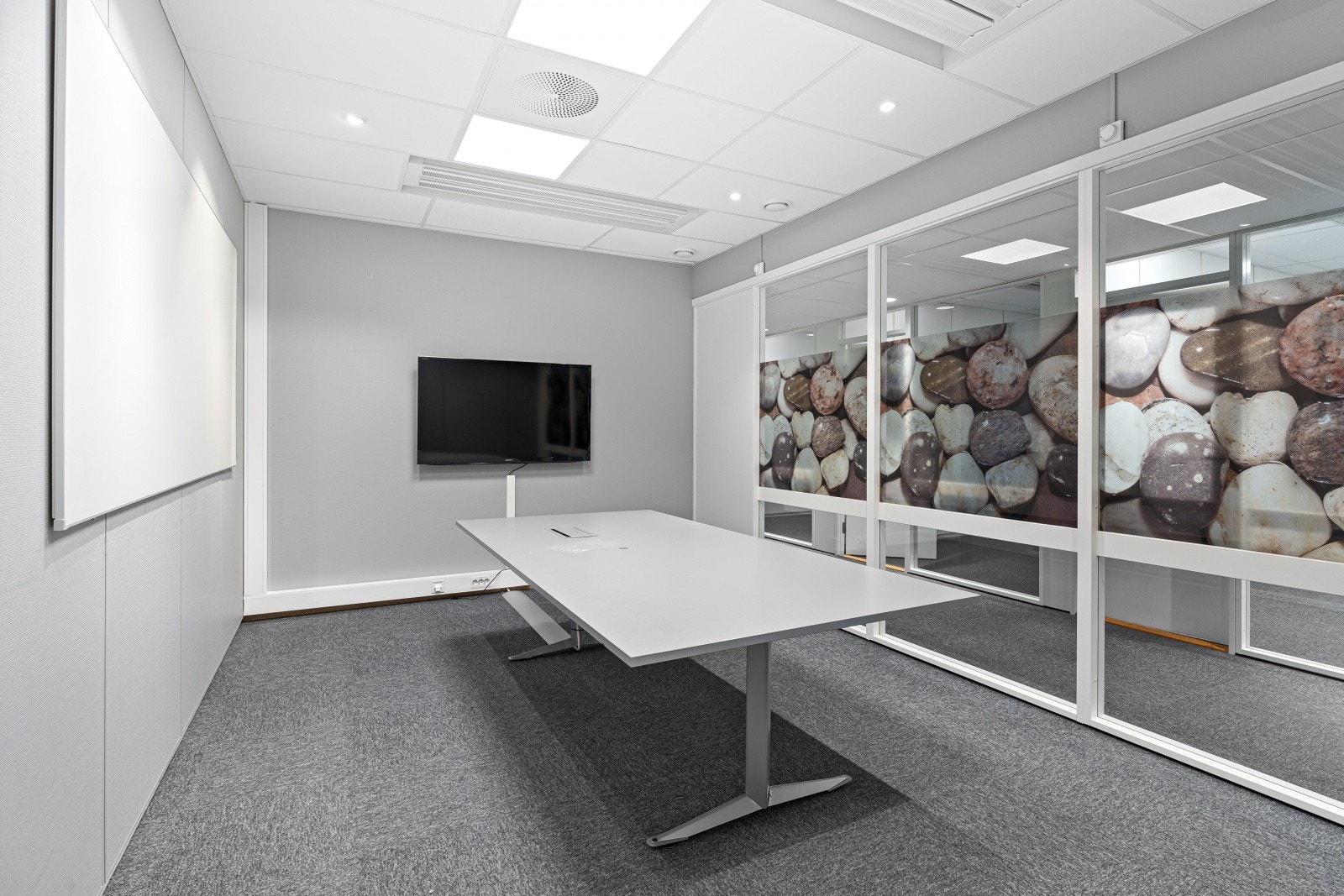 Det er to adskilte møterom i lokalet Galleribilde