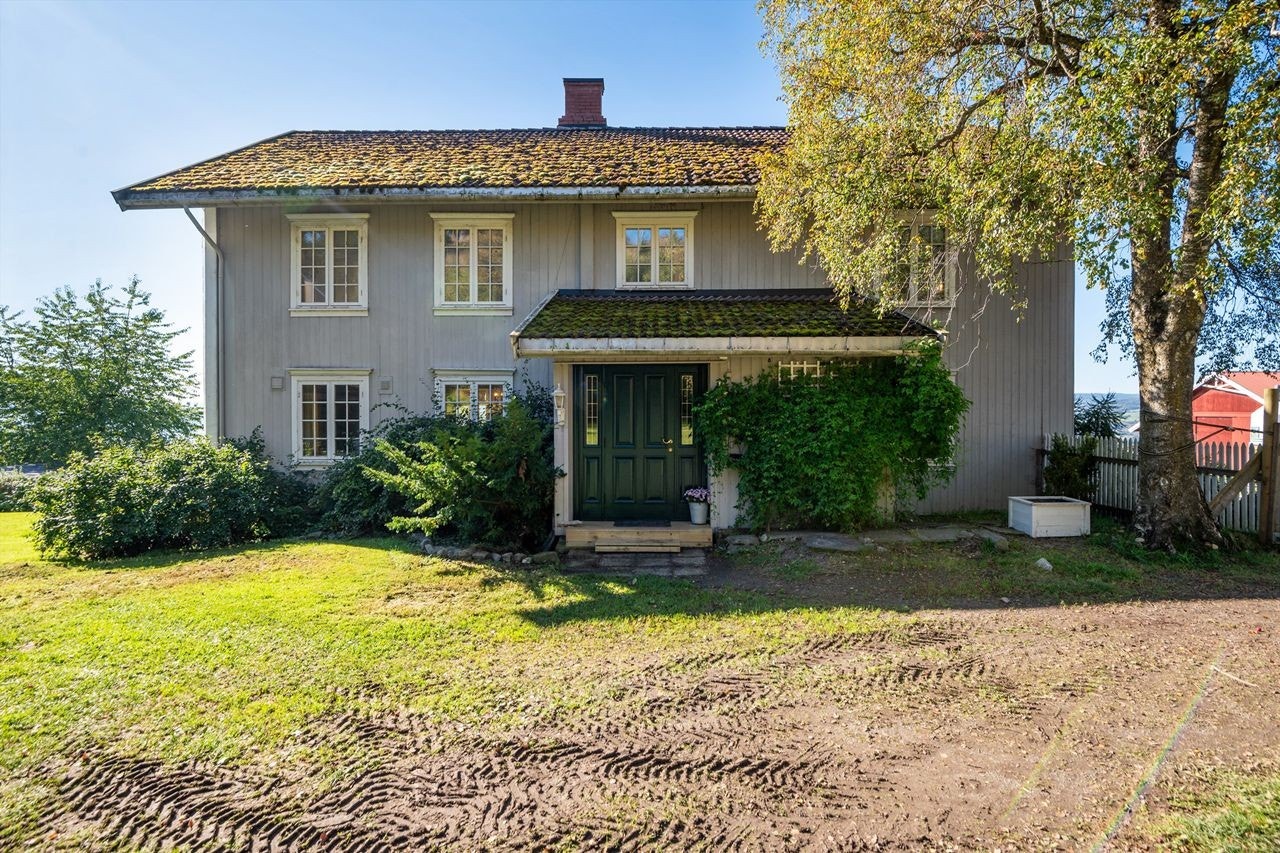 Inngangsparti våningshuset Galleribilde