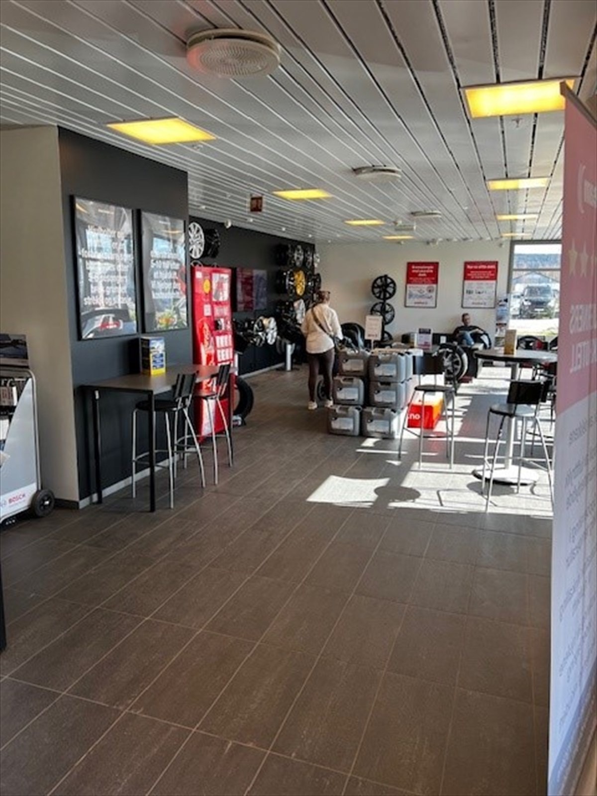 Kundemottak/proffbutikk Galleribilde