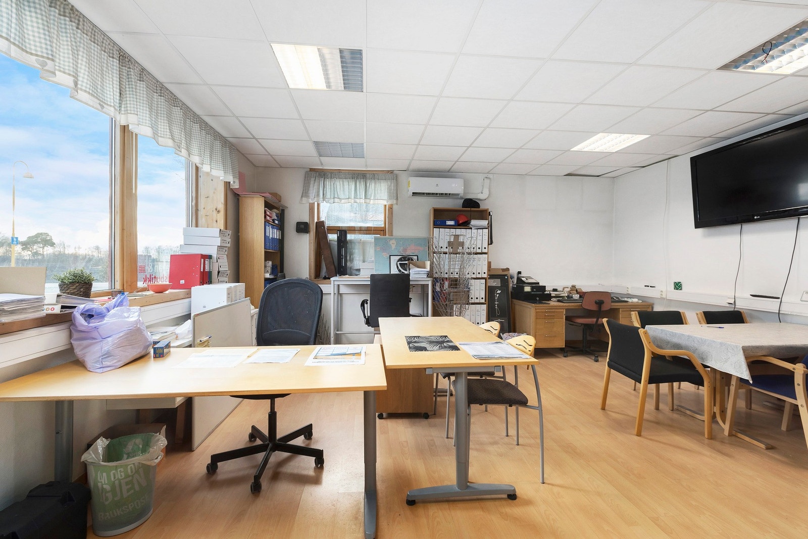 Kontor i 1.etasje Galleribilde