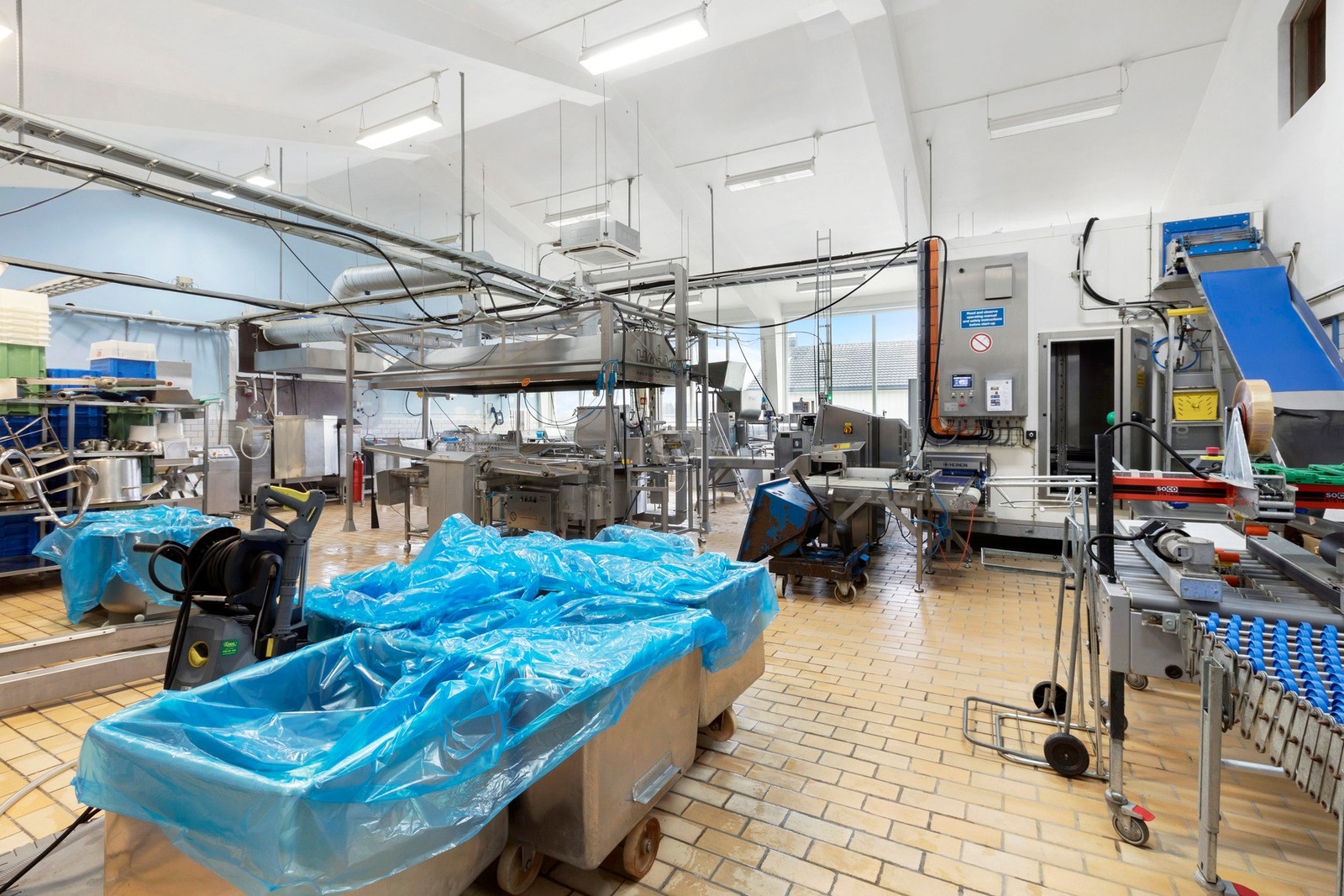 Produksjonshallen i bruk Galleribilde