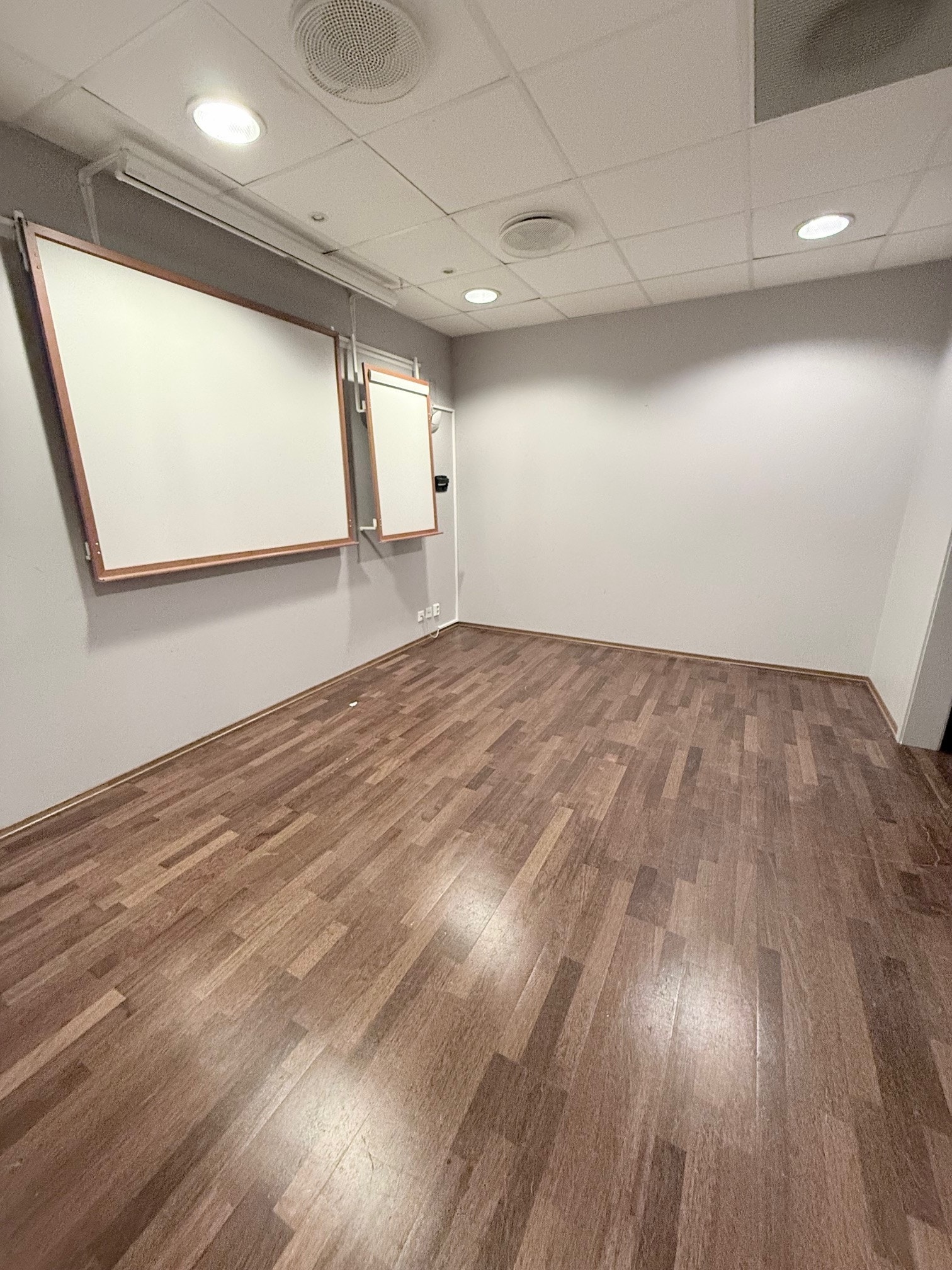 Skjermet og lukket kontor Galleribilde