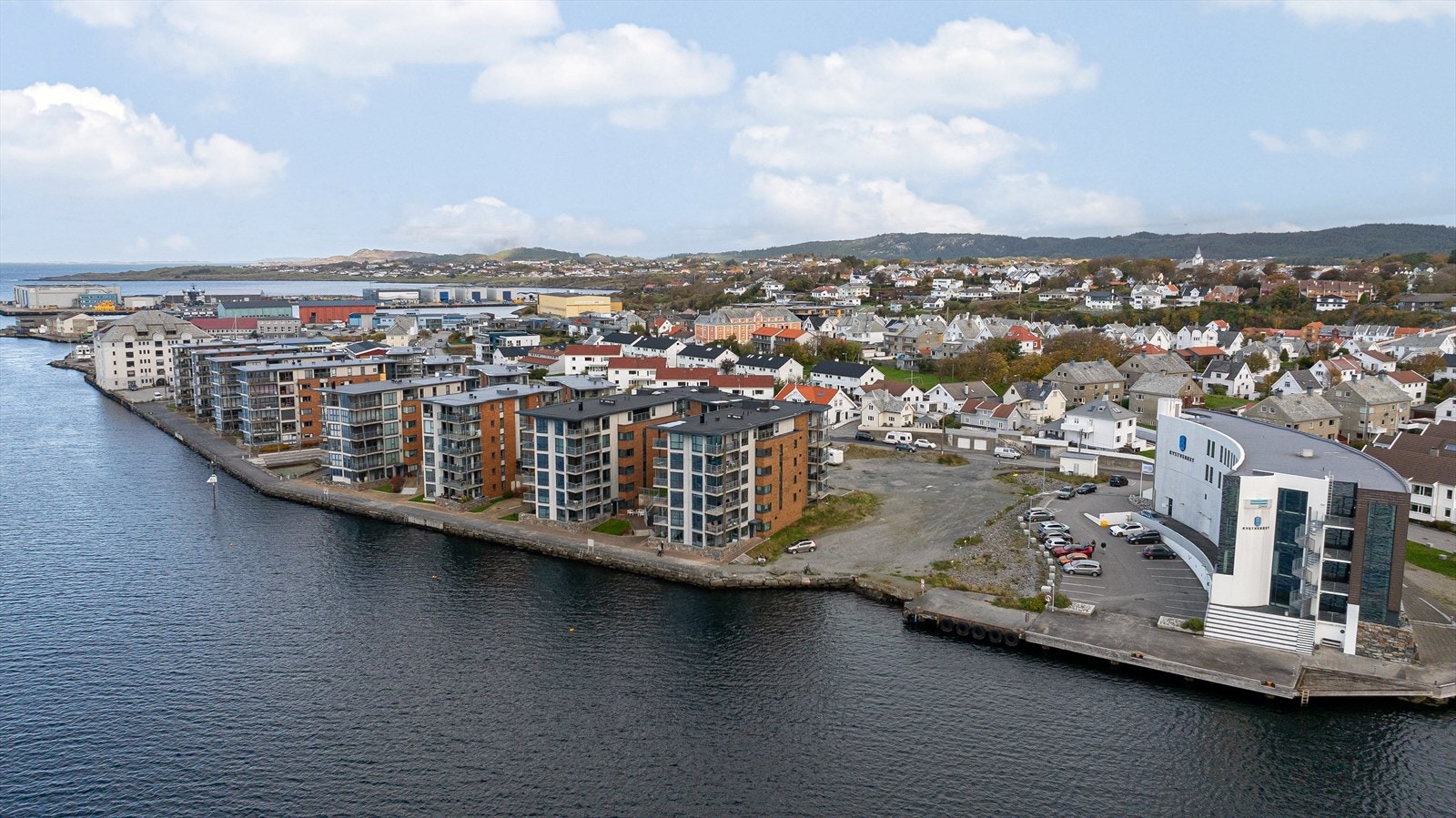 Planlagt kontorbygg med havutsikt til leie - Miljøbygg Galleribilde