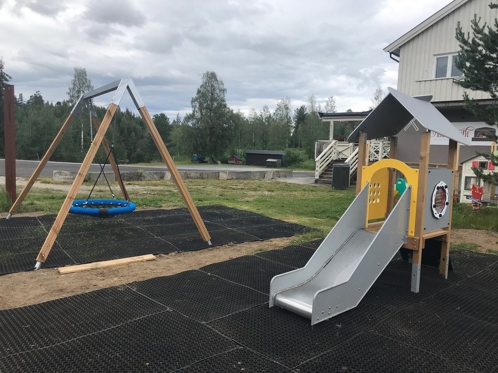 Lekeplass på området.jpeg Galleribilde