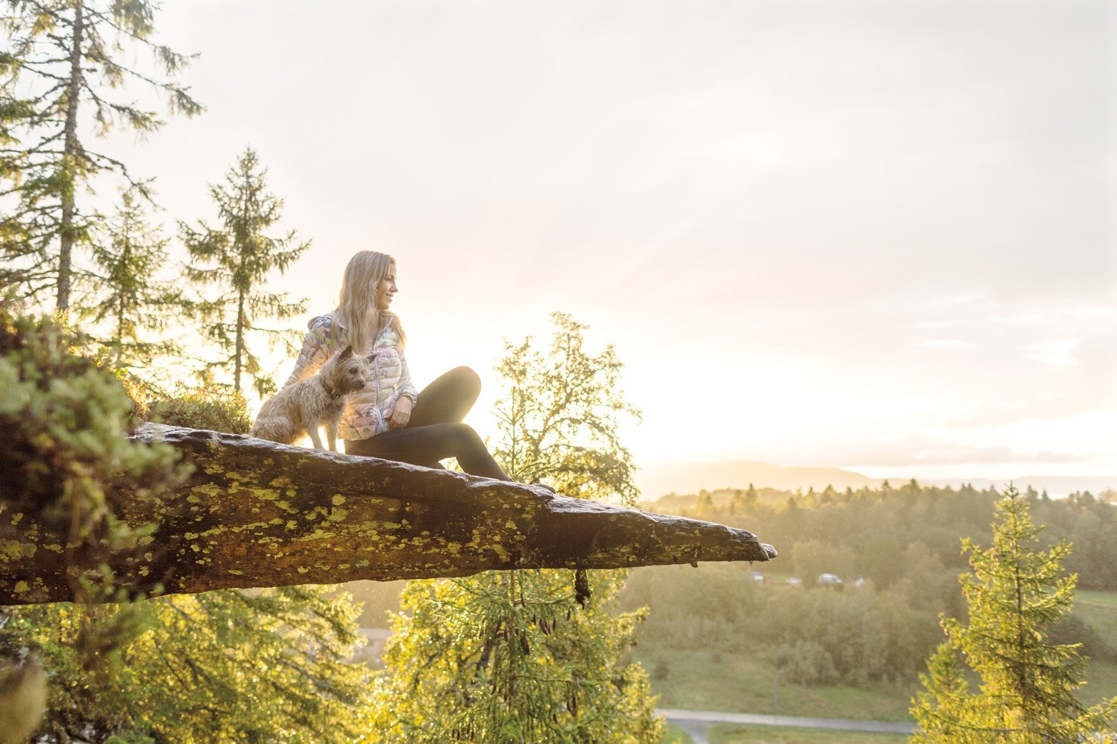 Estenstadmarka med burmaklippen, "yndet" turmål Galleribilde