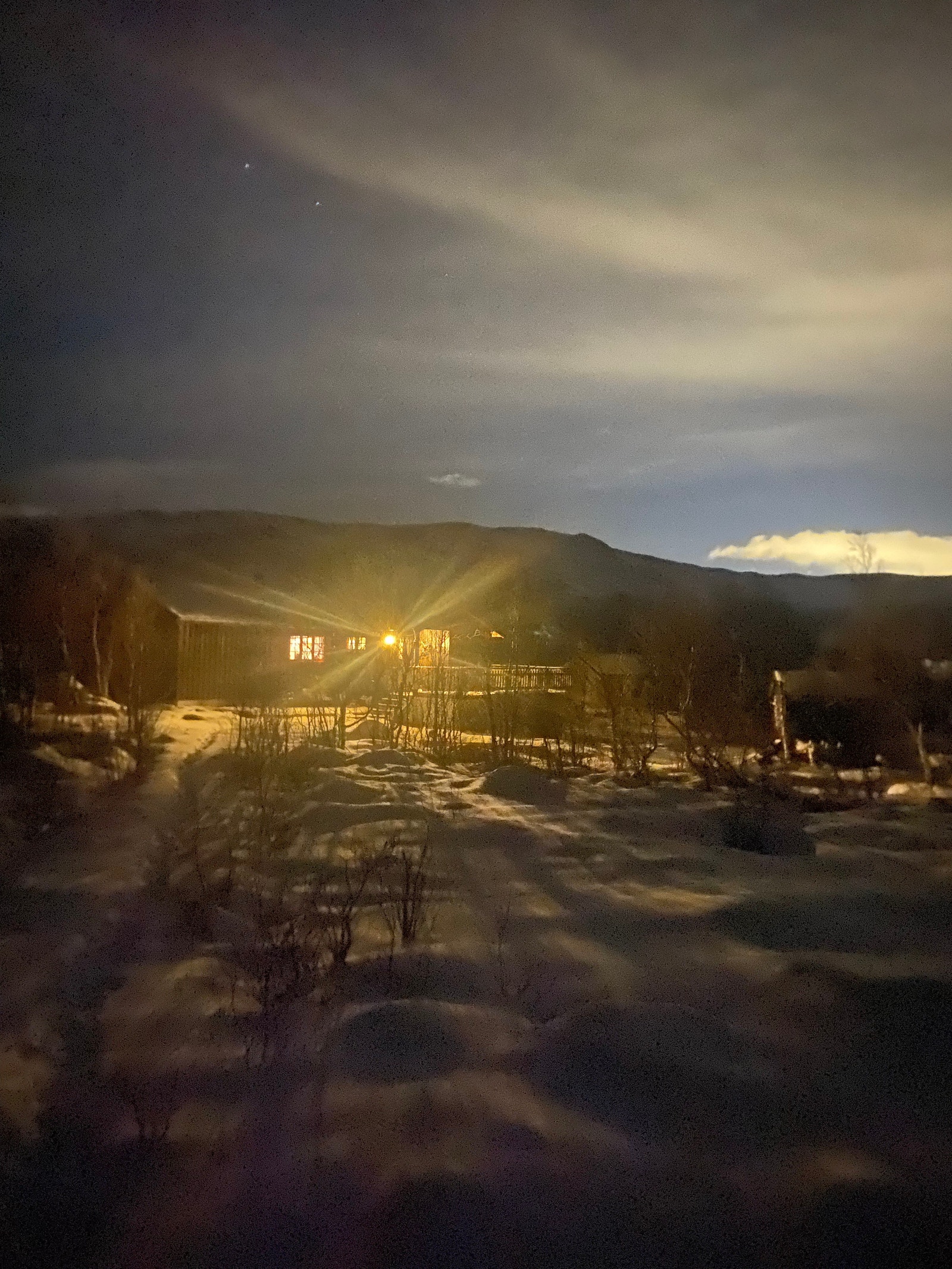 Vinter stemning ved hytta Galleribilde