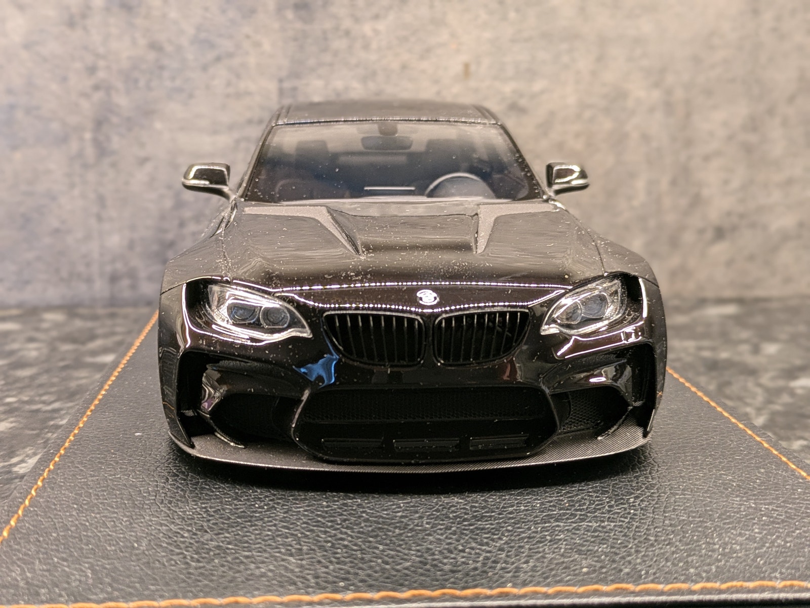 GLM 1/18 Scale GLM188001 BMW M235i Darwin Pro MTC Black Sails White