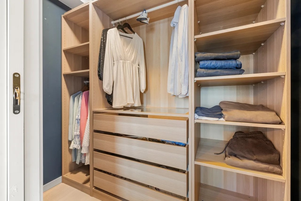 Walk-in wardrobe Galleribilde