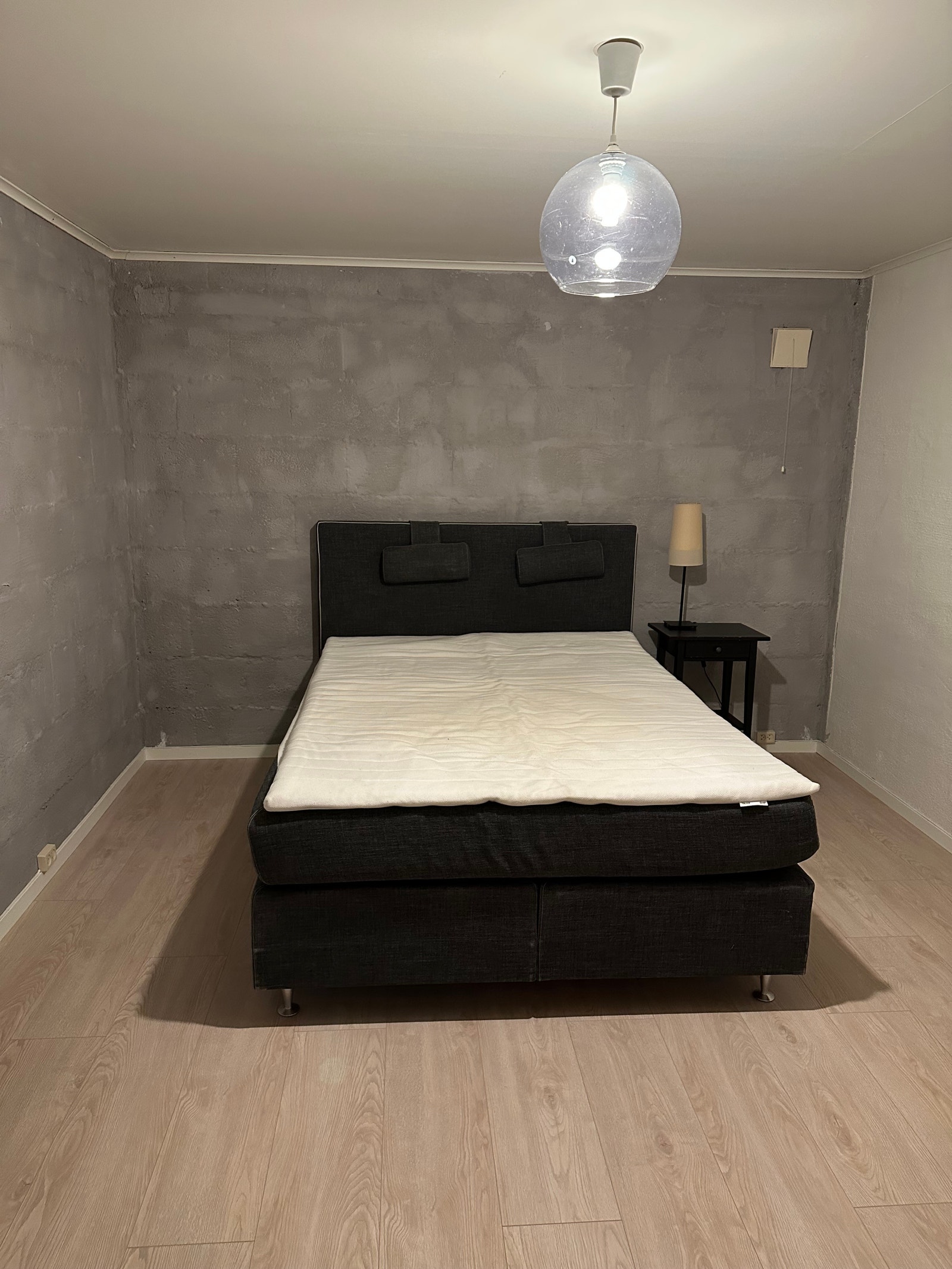 Sov leid ut Galleribilde