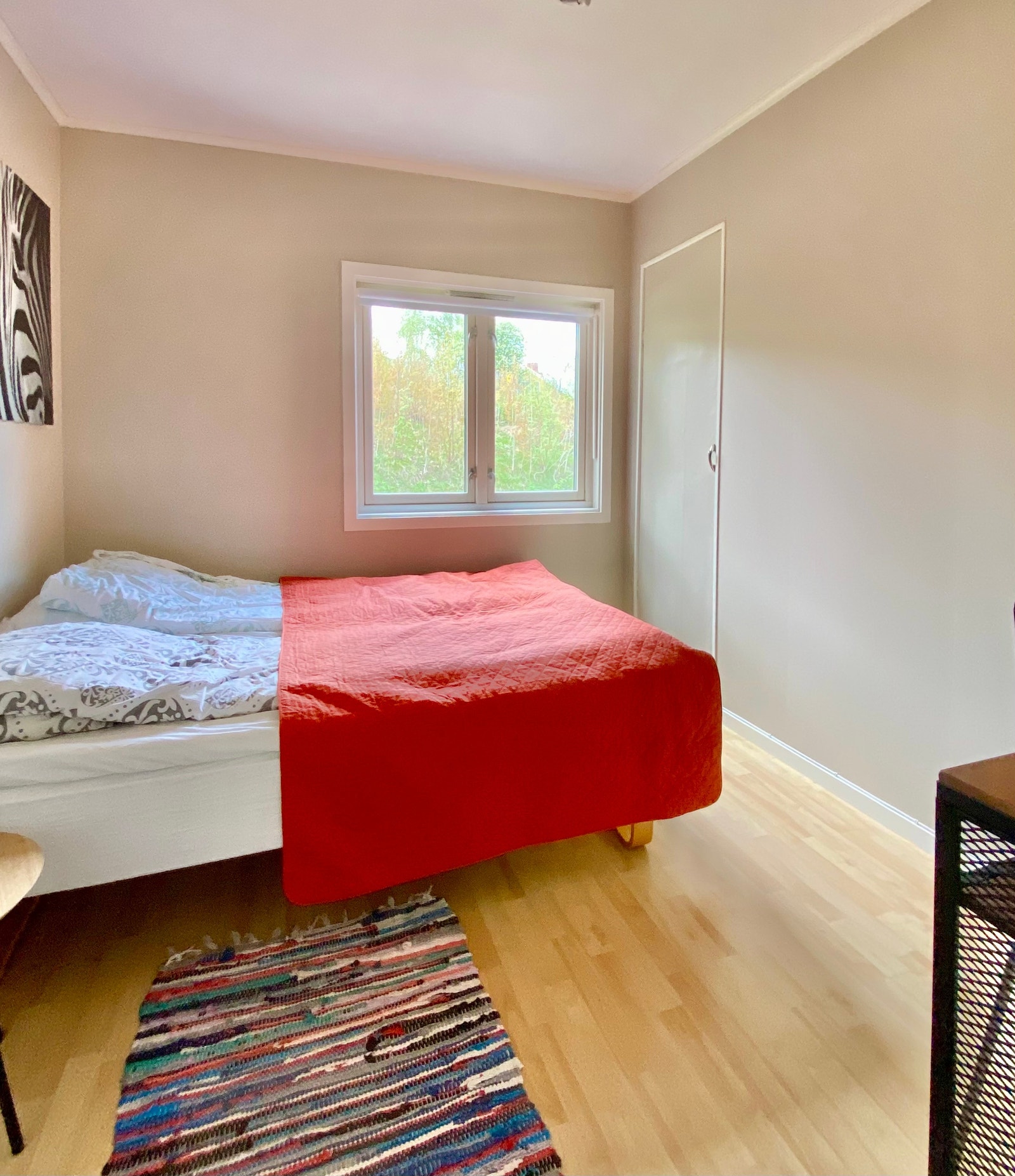 Soverom 1 med dbl.seng med madrassmål 150x200cm Galleribilde