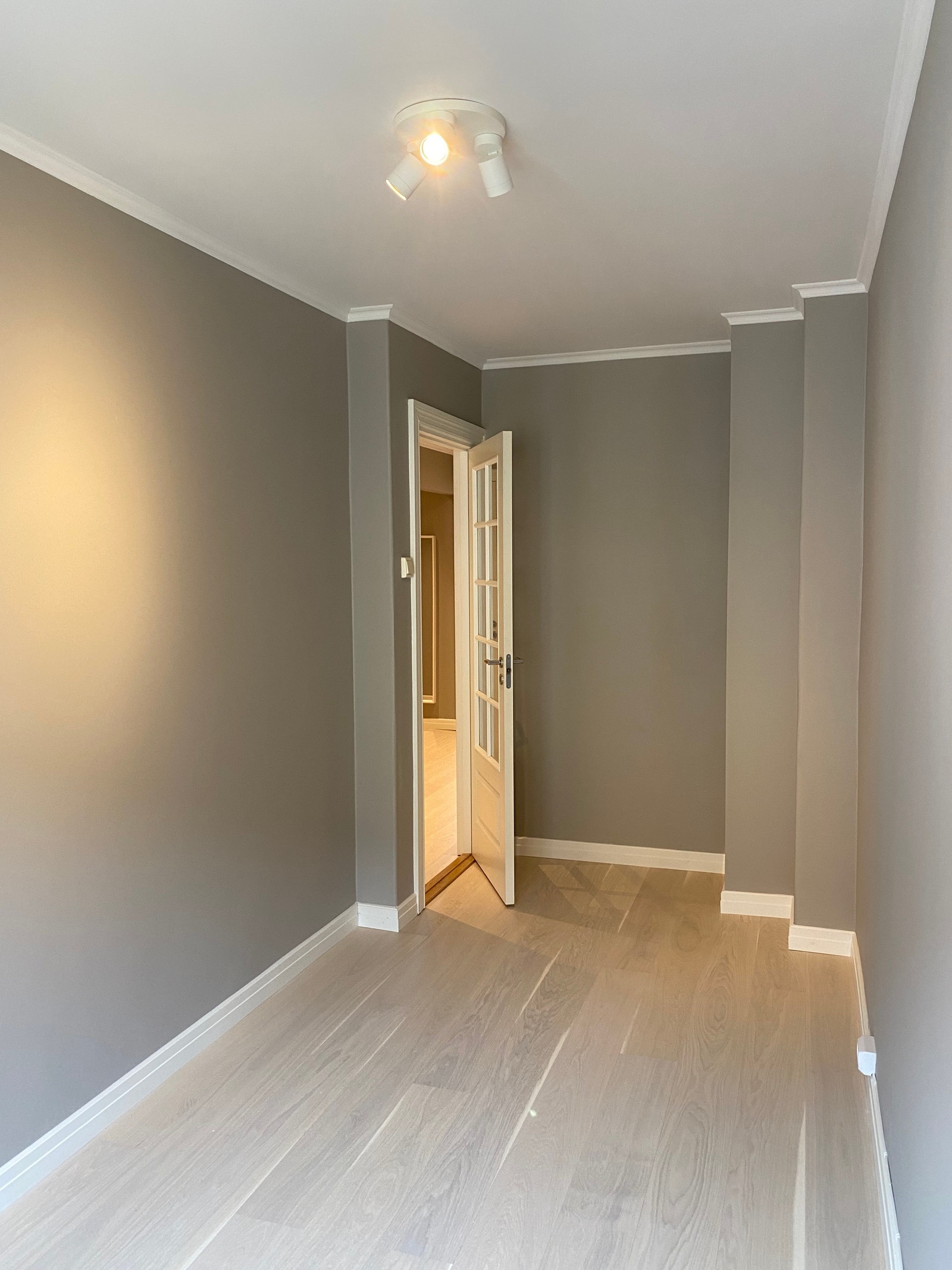 Soverom 2 - plass til 120 seng pluss kontorpult/skap, ca 7 kvm Galleribilde