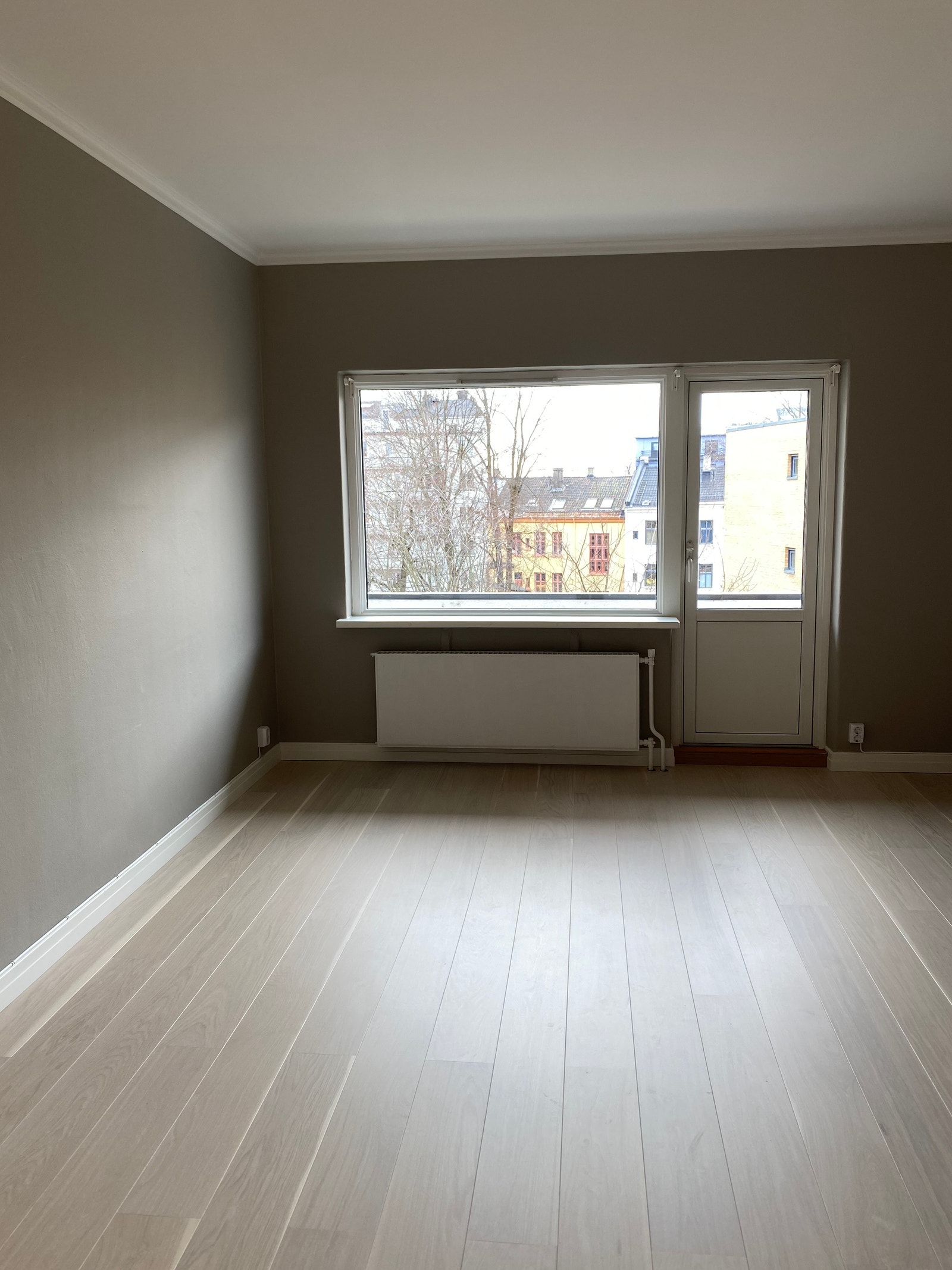 Stue med utgang til balkong på 6 kvm Galleribilde