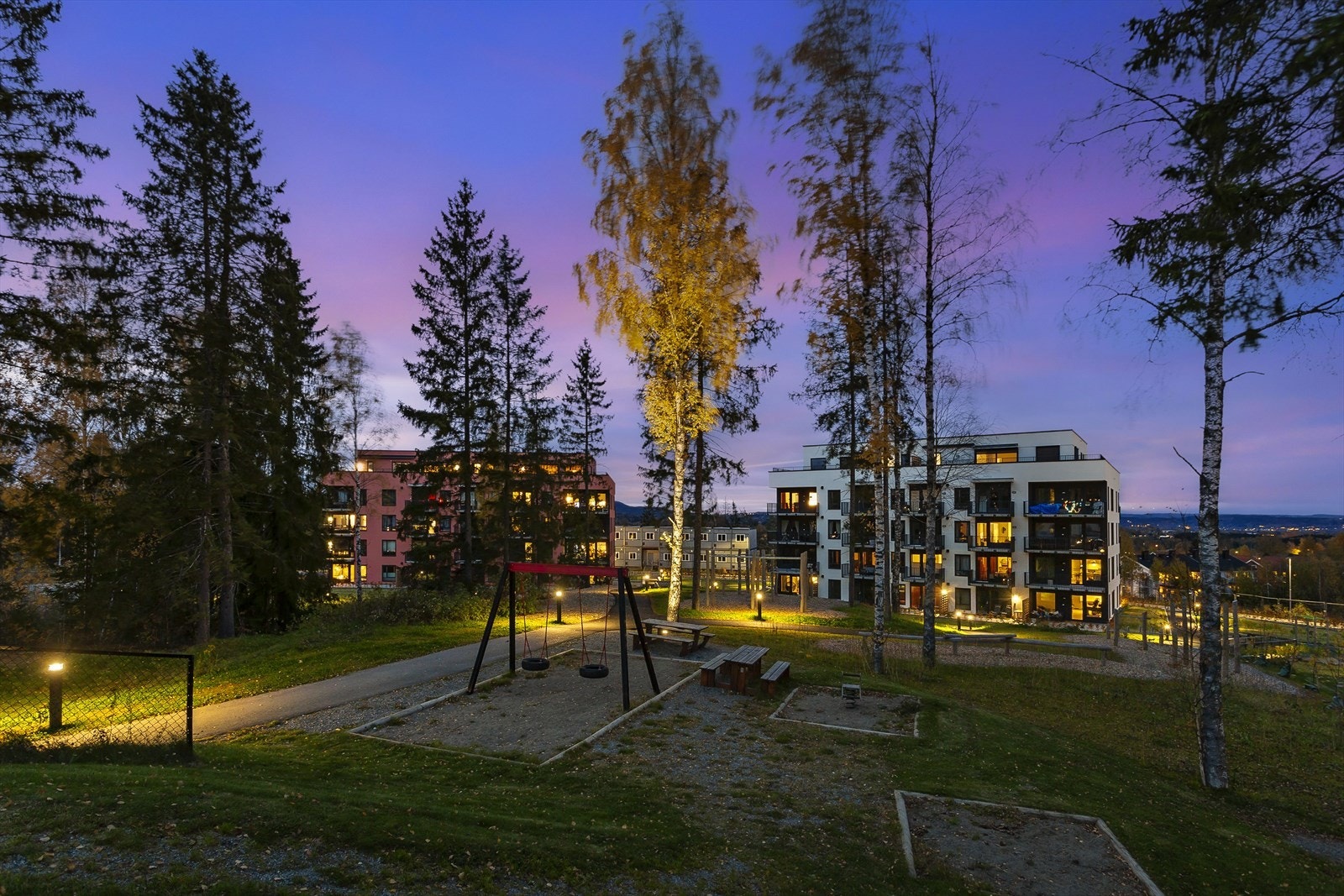 Fellesområdet til Råholtåsen er ferdigstilt - her kan både små og store hygge seg! Galleribilde