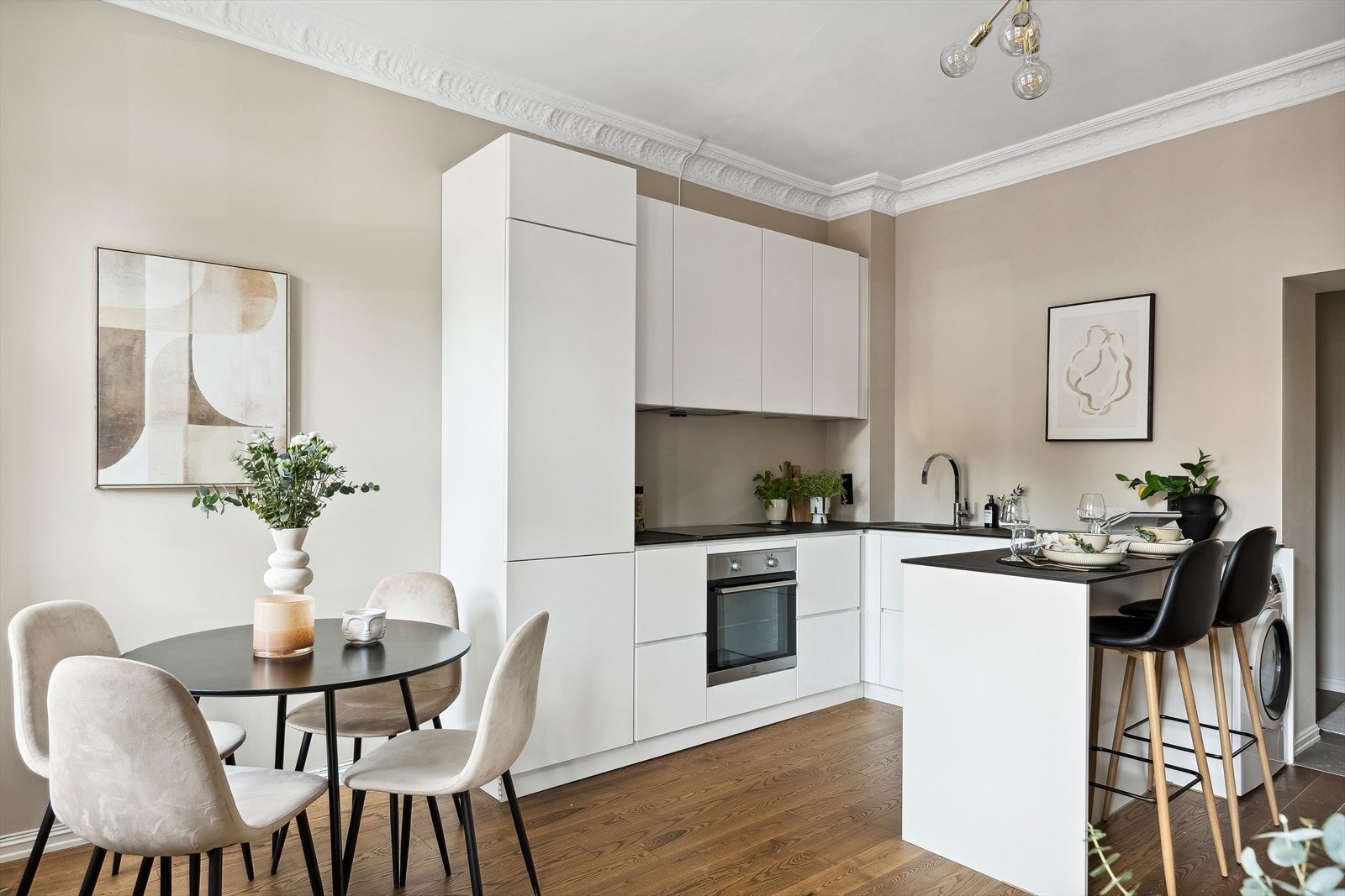 Stue/kjøkken Galleribilde