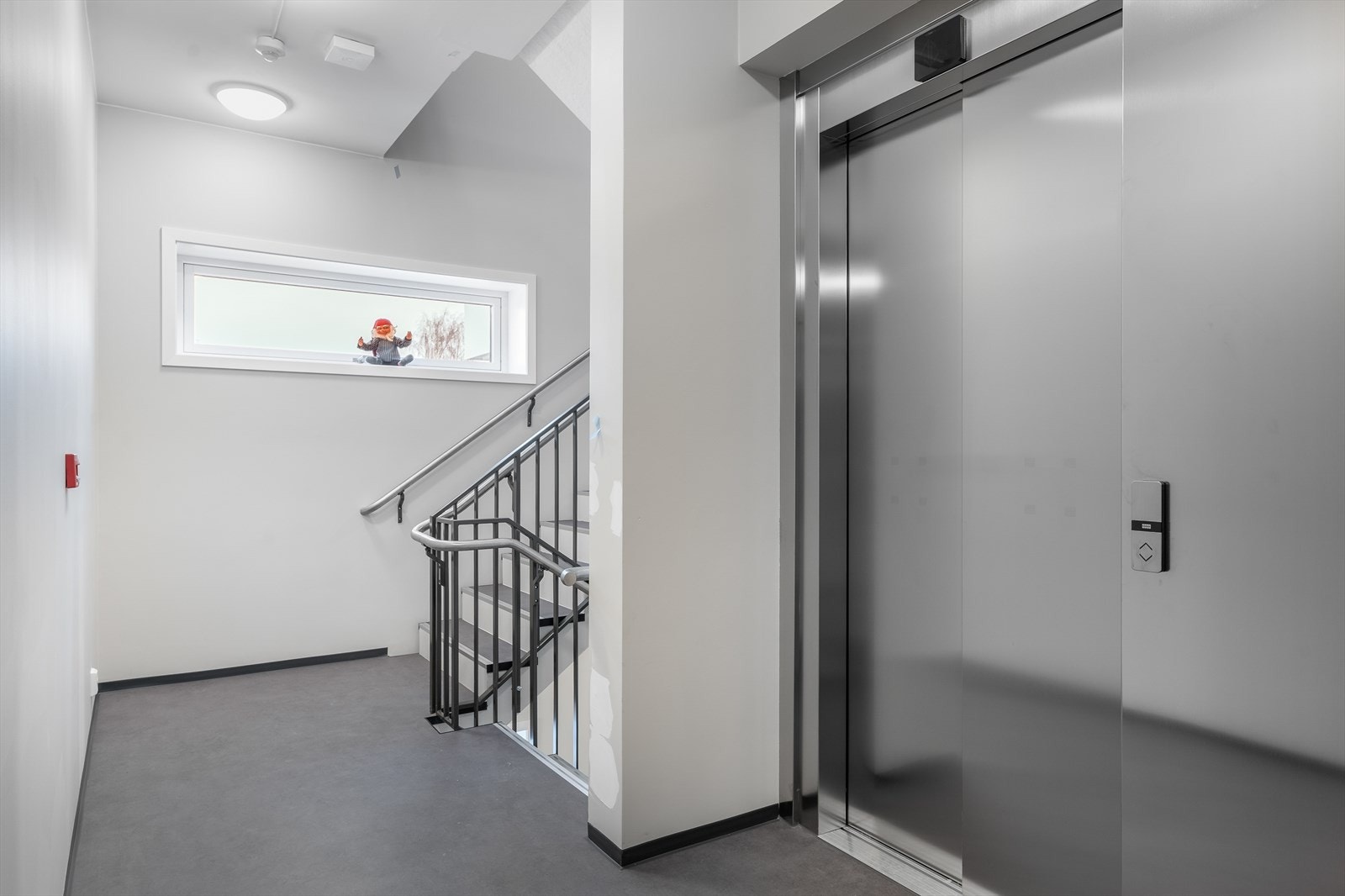 Utsnitt fellesarealer med heis Galleribilde