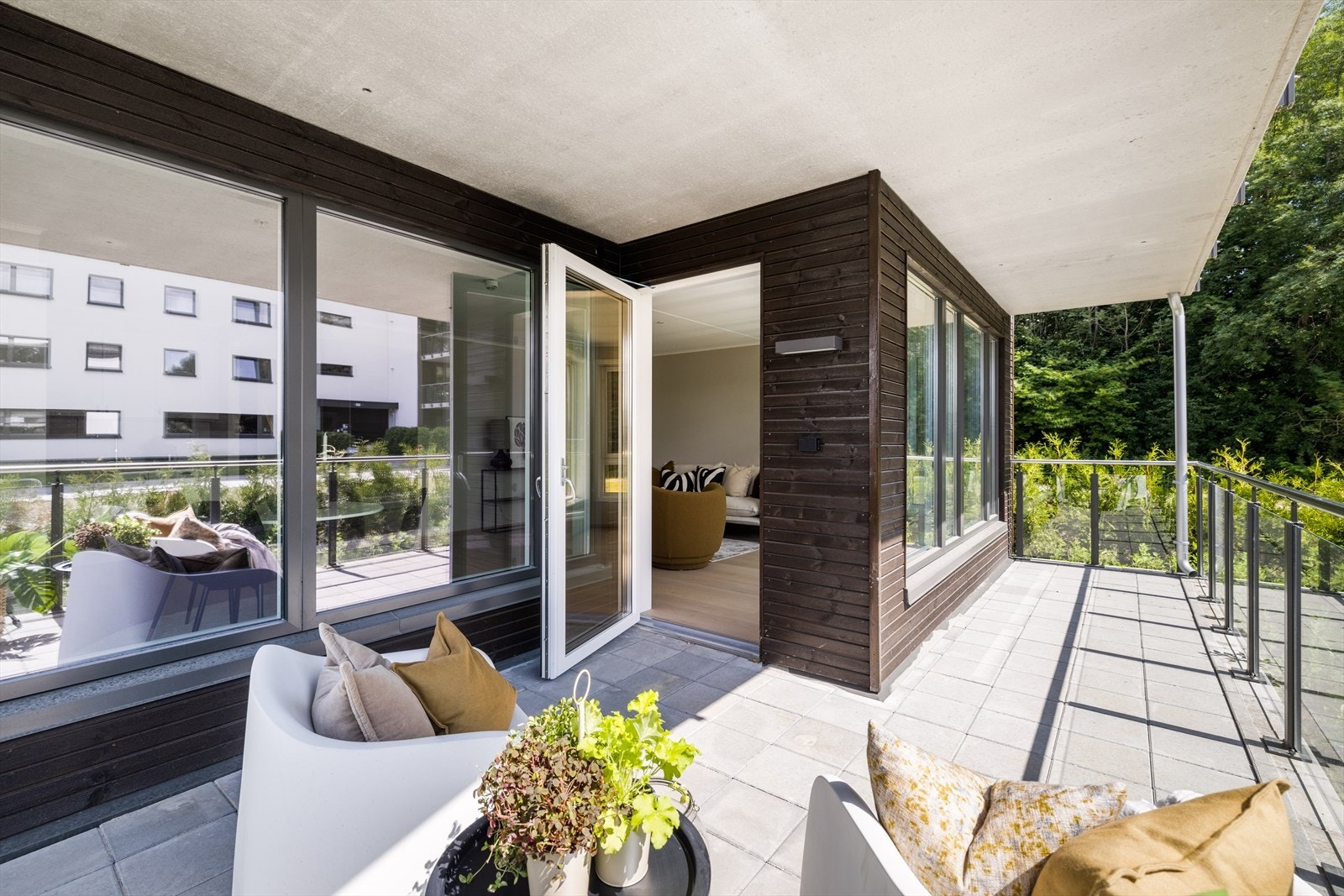 Leil 102 - Lekker 3-roms med garasje, heis og meget solrik balkong Galleribilde