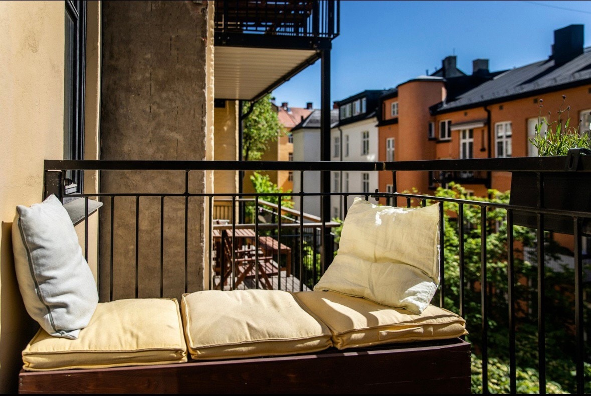 Balkong (balkongen står for øyeblikket umøblert) Galleribilde