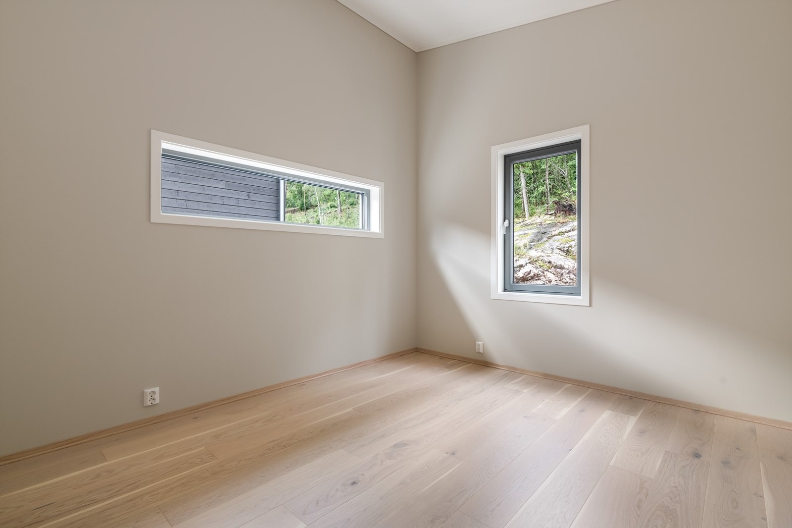 I den andre enden av 2. etg er det en pen tv-stue. Galleribilde