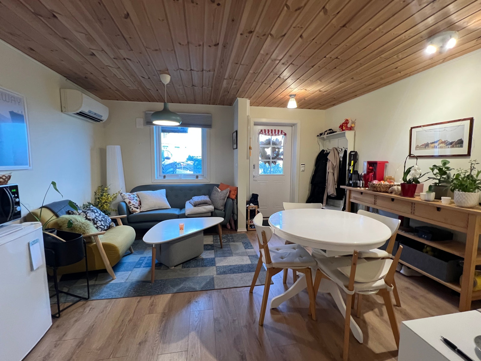 Alternativ stue-arrangement/alternative bedroom arrangement Galleribilde