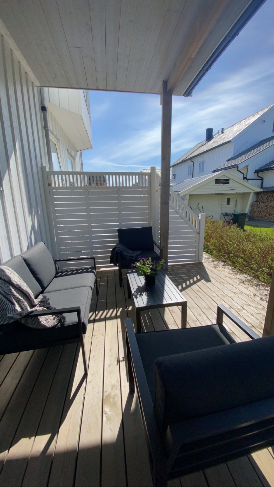 29kvm terasse i sol og le Galleribilde