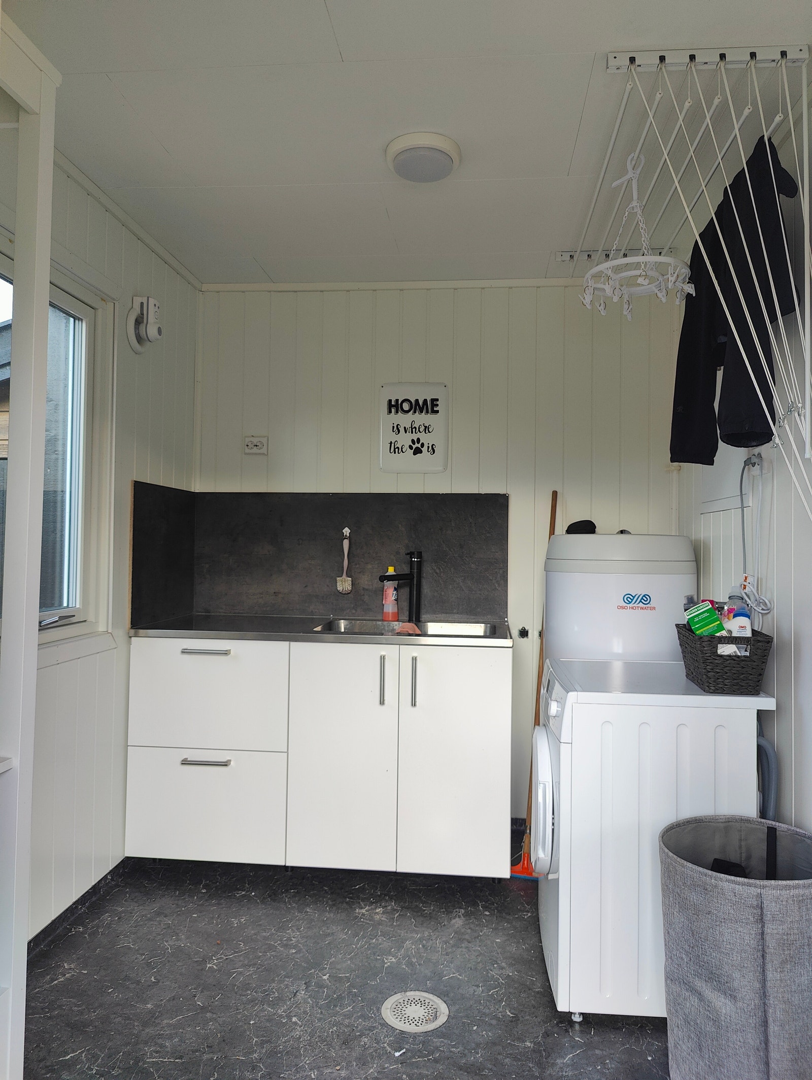 Vaskerom/inngang Galleribilde