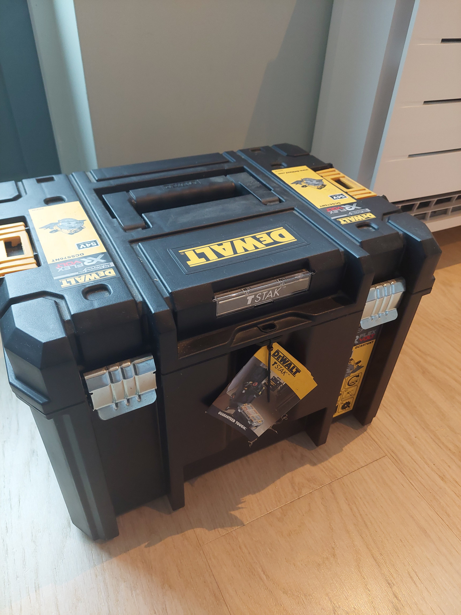 DeWalt DCS576NT 54v Batteridrevet sirkelsag FINN torget