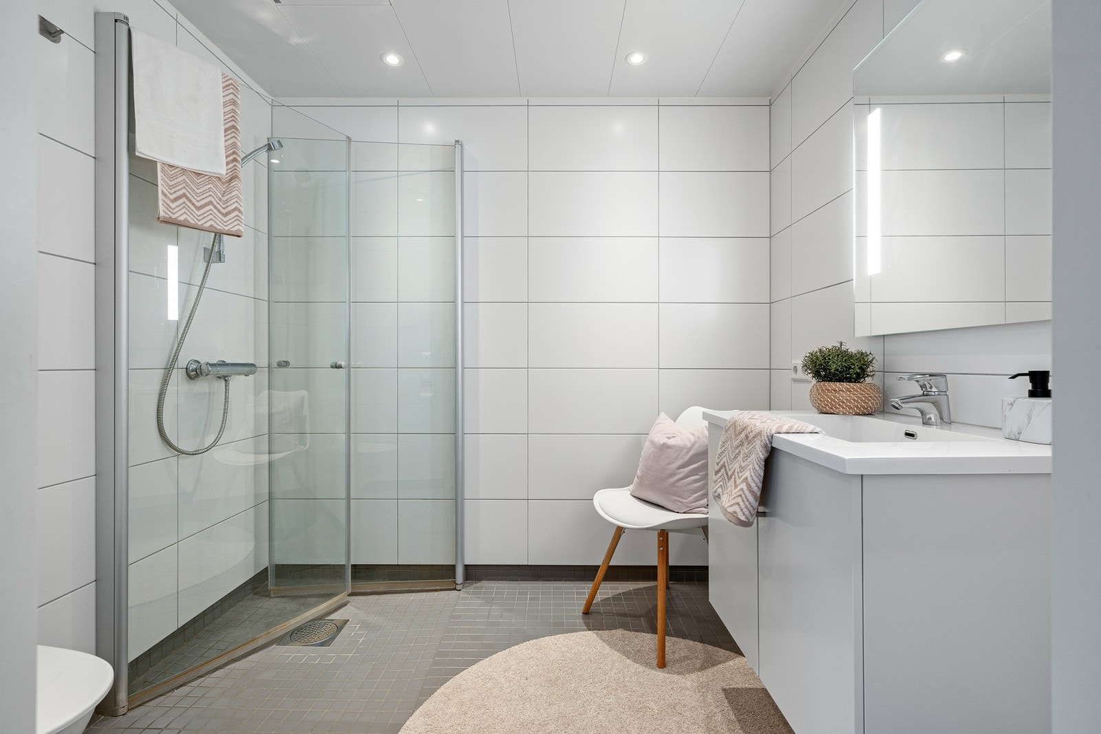 Romslig bad Galleribilde