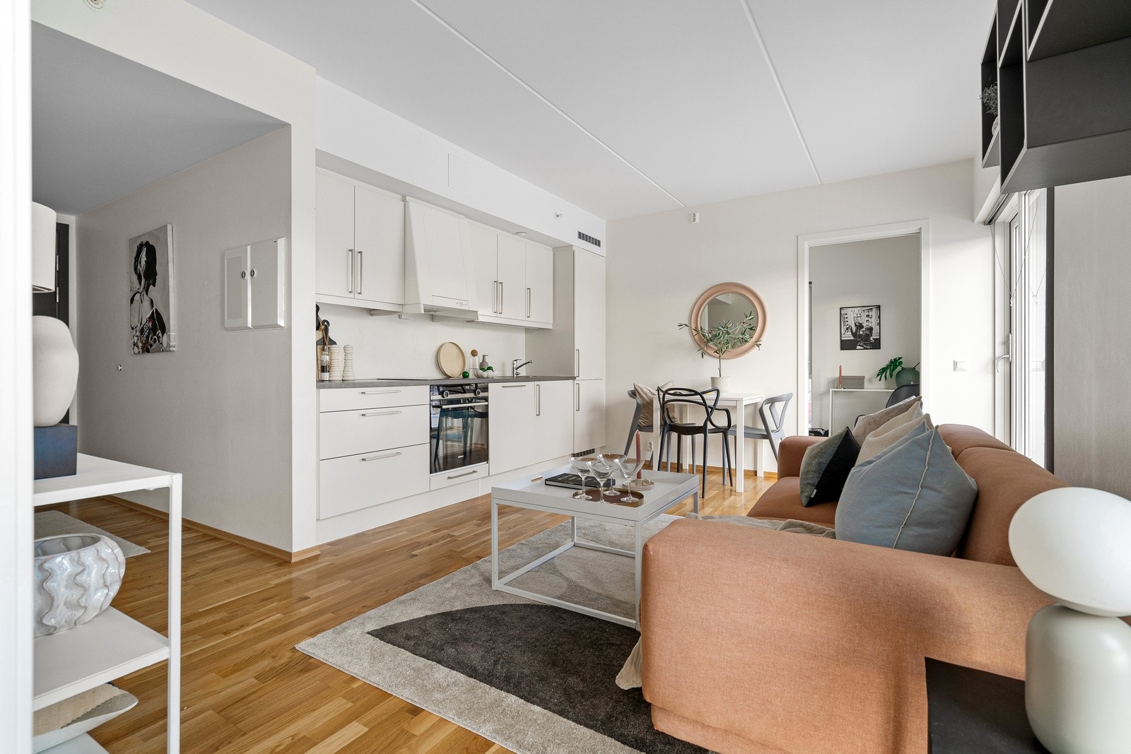 Stue og kjøkken Galleribilde