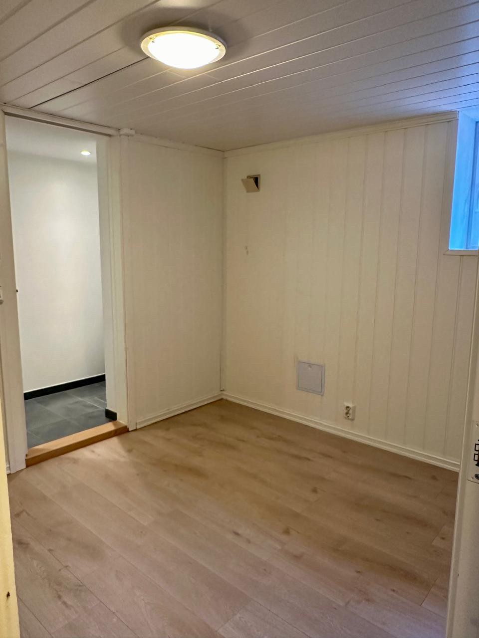 Soverom m/walk-in closet Galleribilde