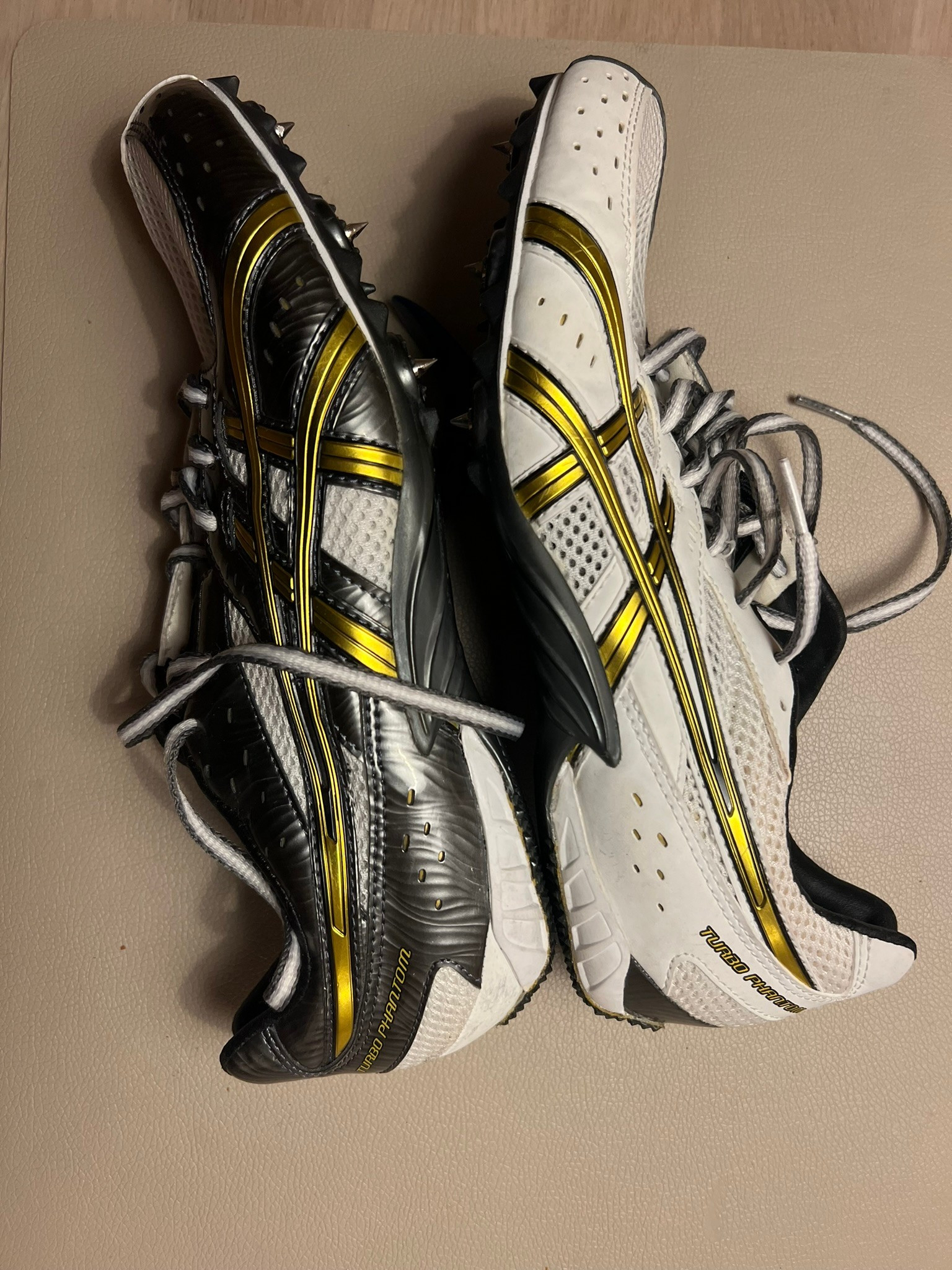 Asics Turbo Phantom piggsko lang sprint FINN torget