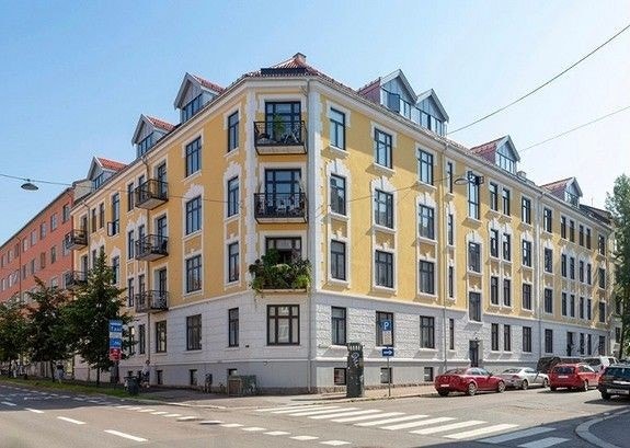 Hybelleilighetene ligger i en velholdt bygård fra 1880-tallet. Galleribilde