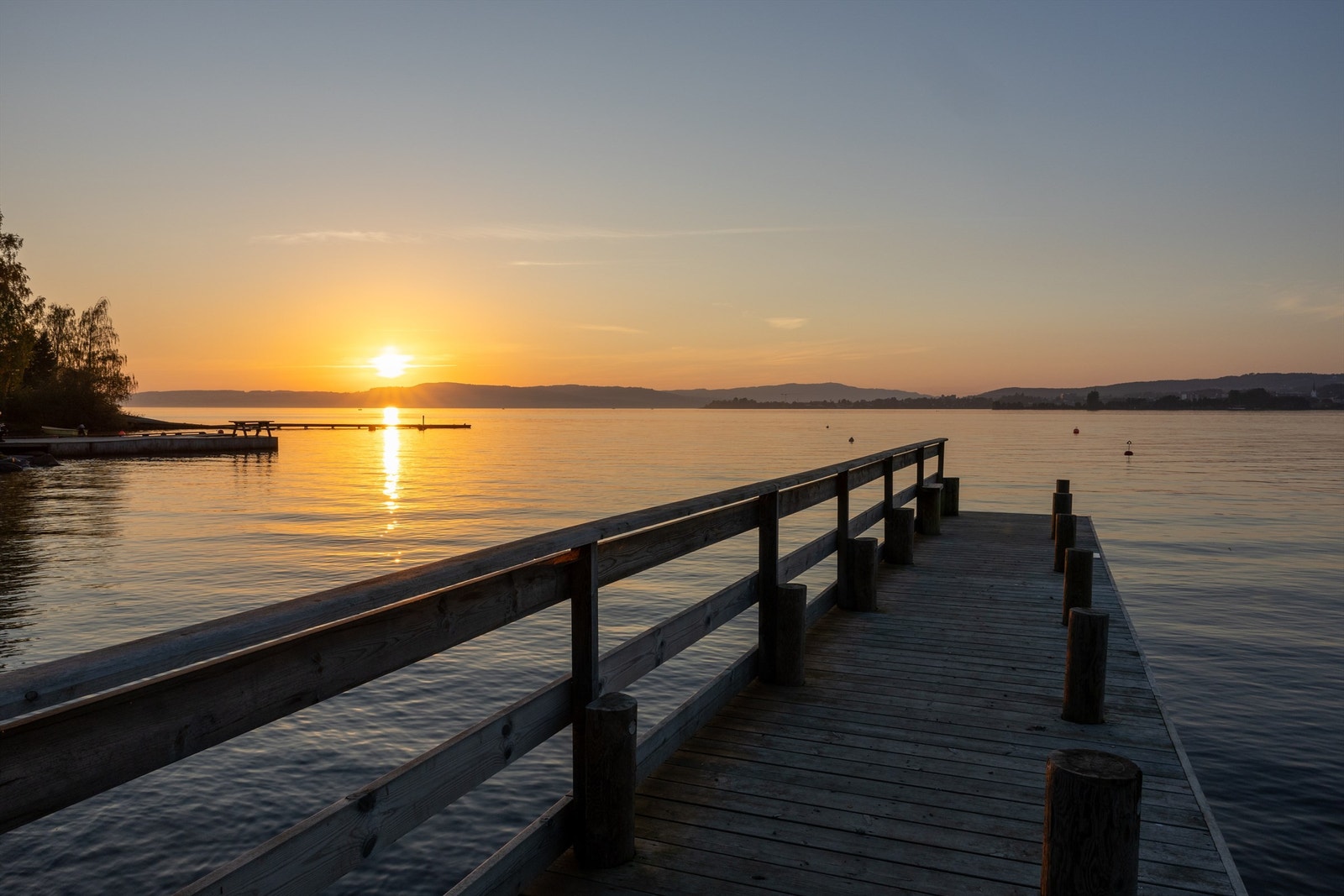 Bildet er tatt fra brygga som tilhører Nordhagen. Galleribilde