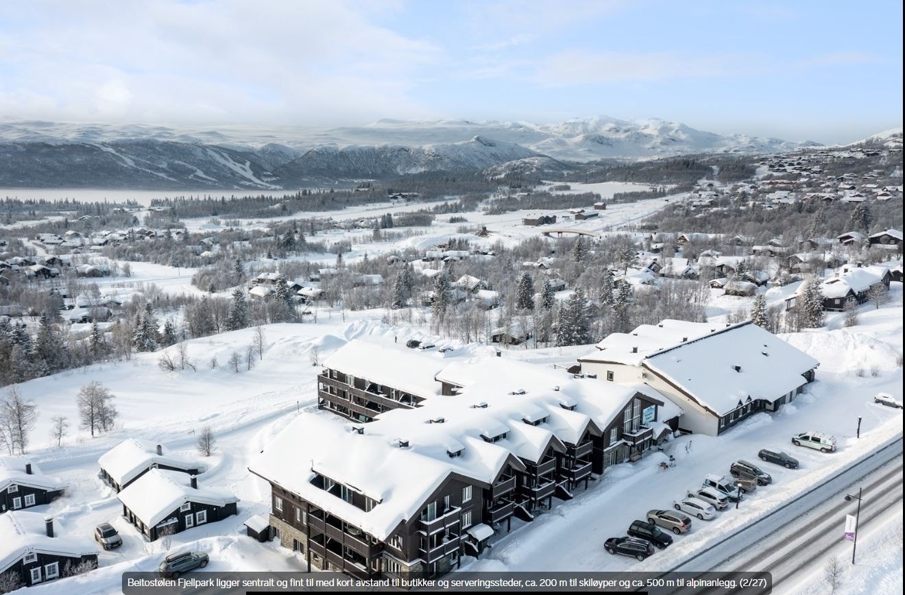 Utsikt mot Slettefjell og Jotunheimen. Ingen støy fra vei. Galleribilde