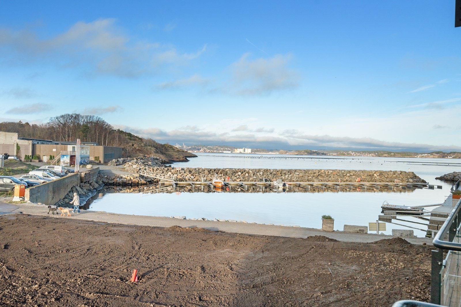Flott utsikt til sjøen i retning Larvik by Galleribilde