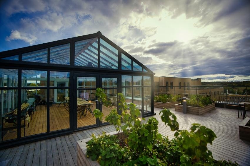 Felles drivhus på toppen av Bygg A. Denne er felles for alle beboerne i Trinn 1. Galleribilde