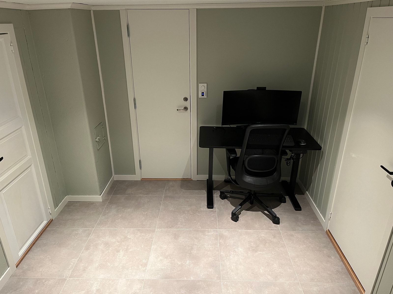 Gamg underetg - hjemmekontor Galleribilde