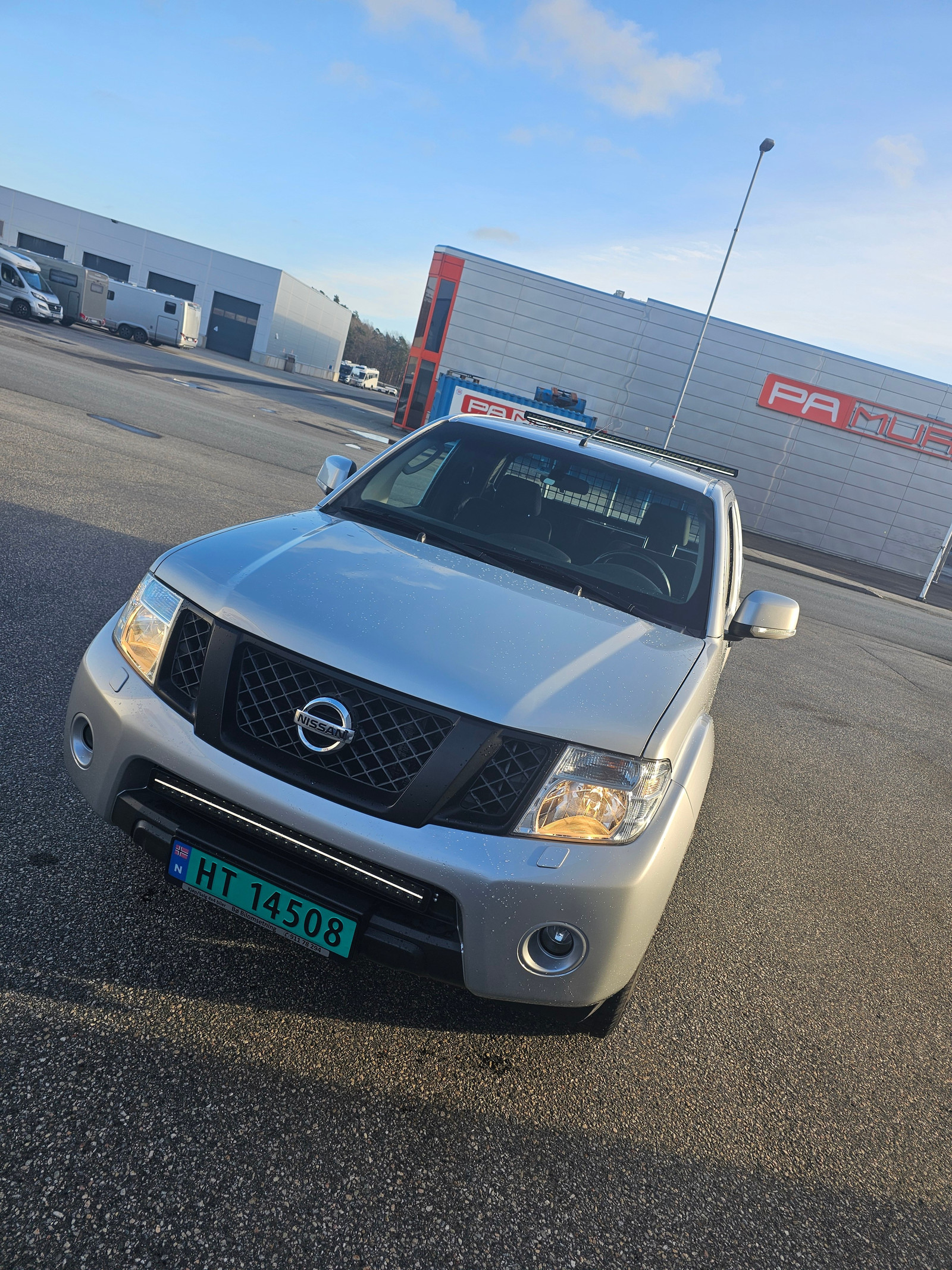 Nissan Navara 2,5 dCi 144 SE Workingstar D.Cab 2