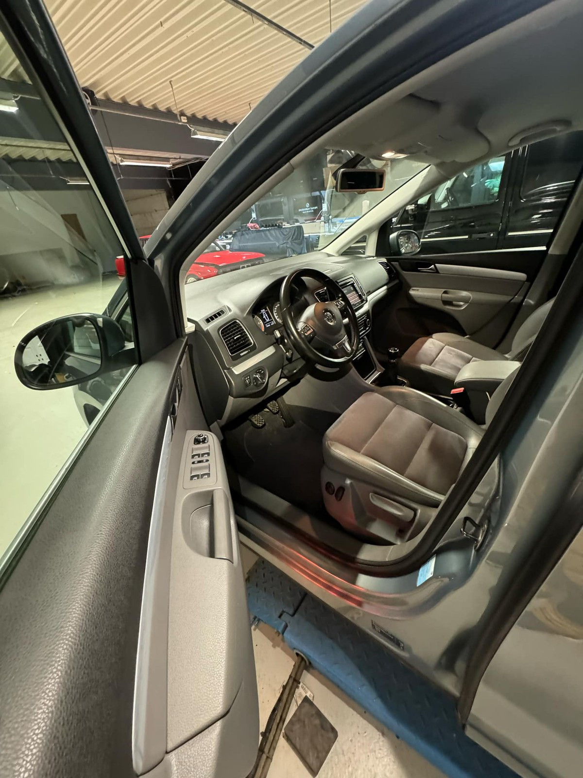 Volkswagen Sharan SHARAN 2.0-140 D 3