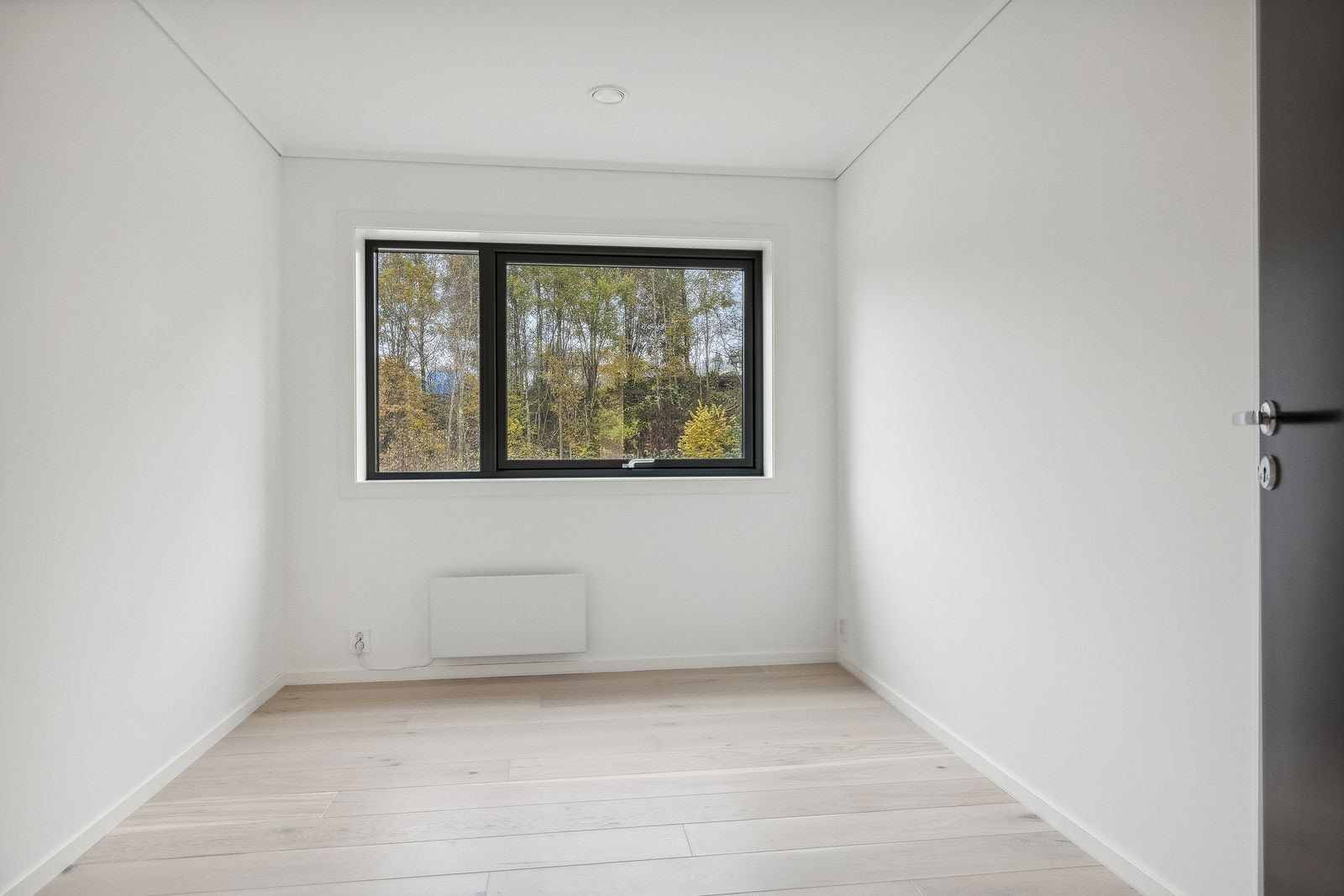 Soverom i første etasje, alle tre av god størrelse. Galleribilde