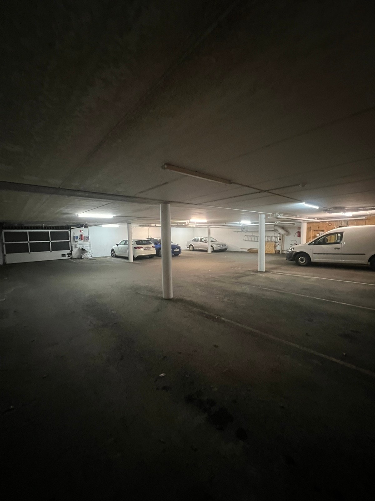 Garasjeanlegg Galleribilde