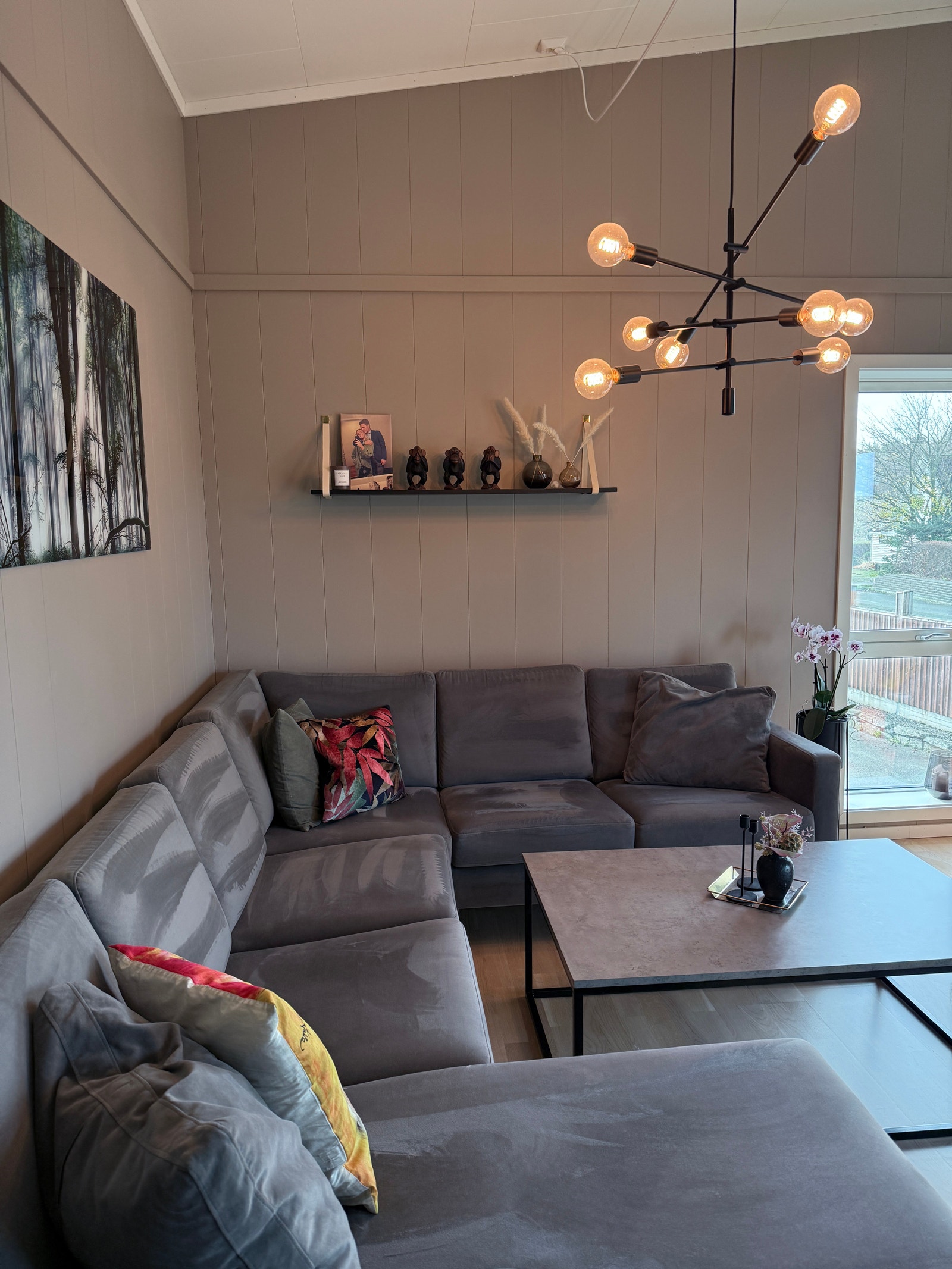 Stue/kjøkken oppe Galleribilde