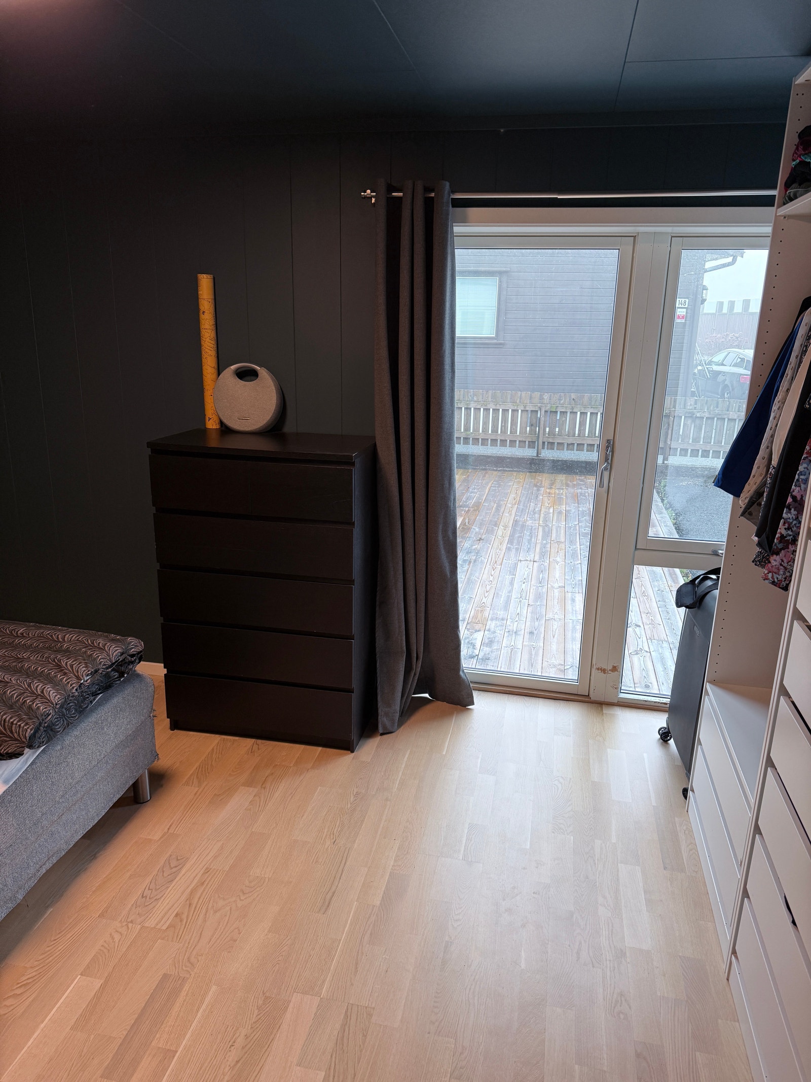 Soverom nede Galleribilde